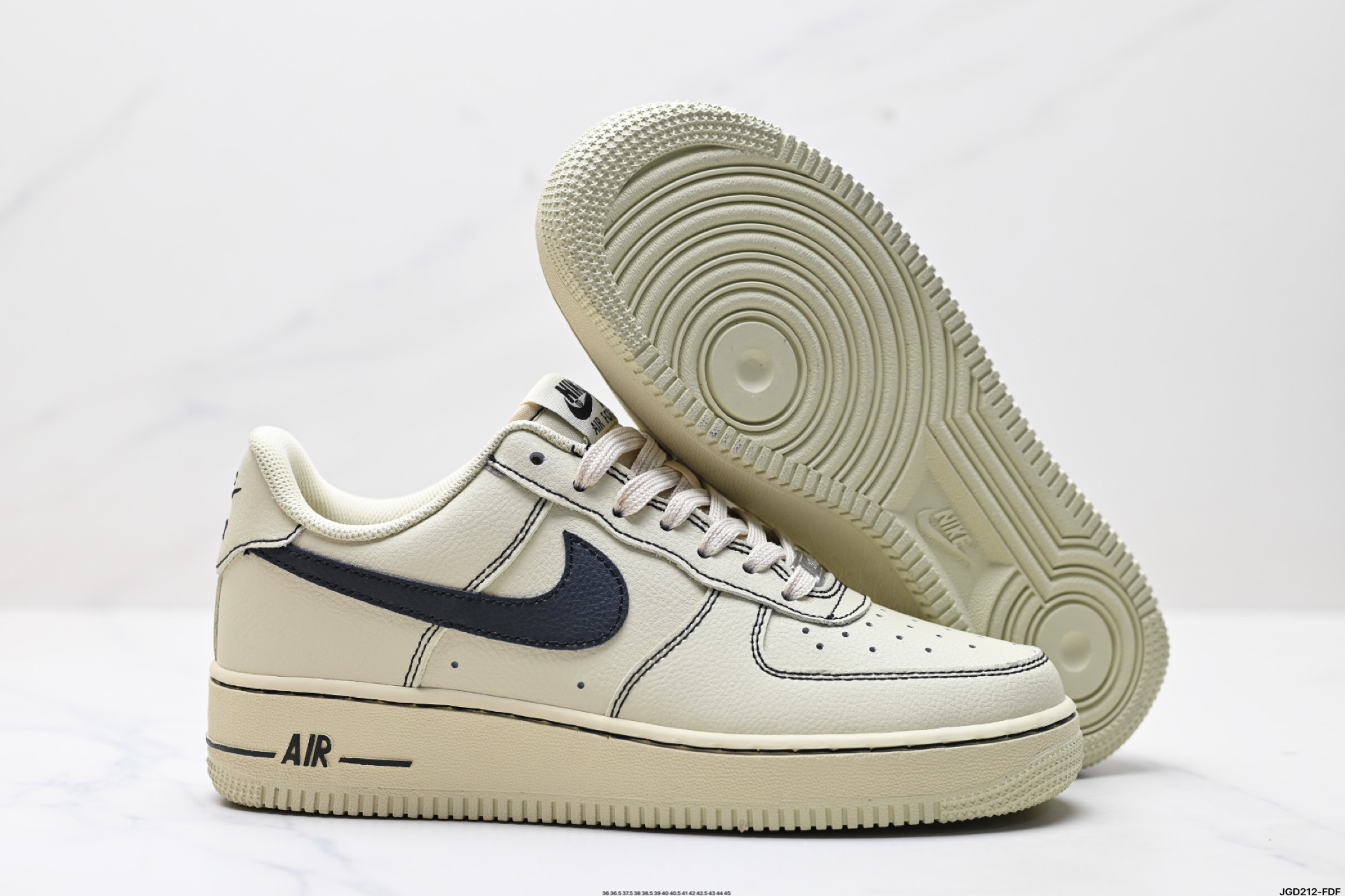 NIKE AIR FORCE 1‘07 LV8 HQ2037-200