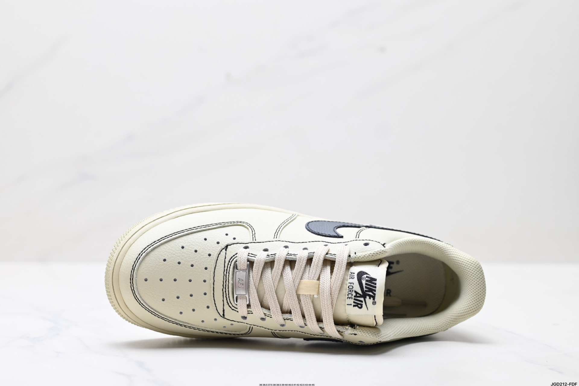 NIKE AIR FORCE 1‘07 LV8 HQ2037-200