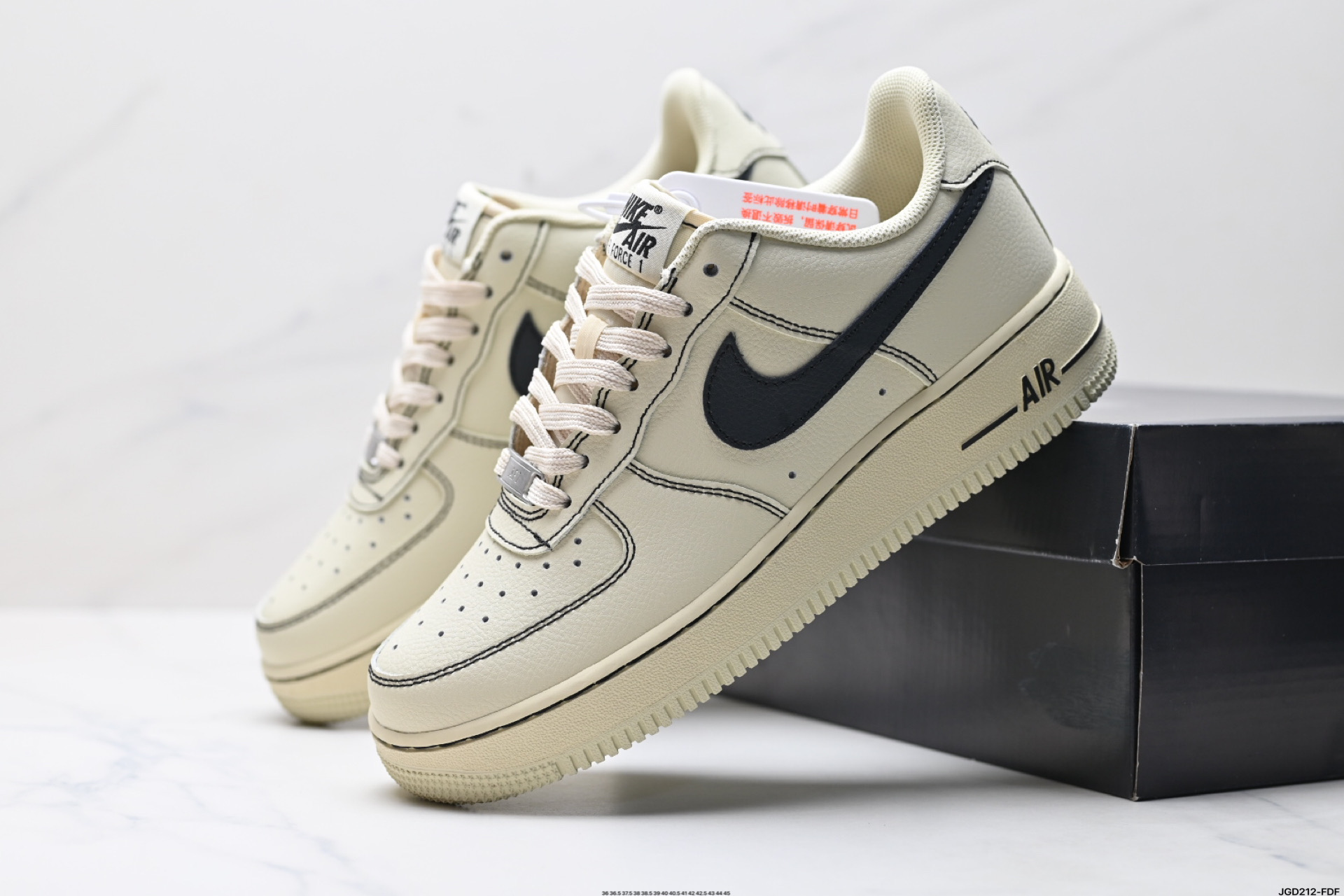 NIKE AIR FORCE 1‘07 LV8 HQ2037-200
