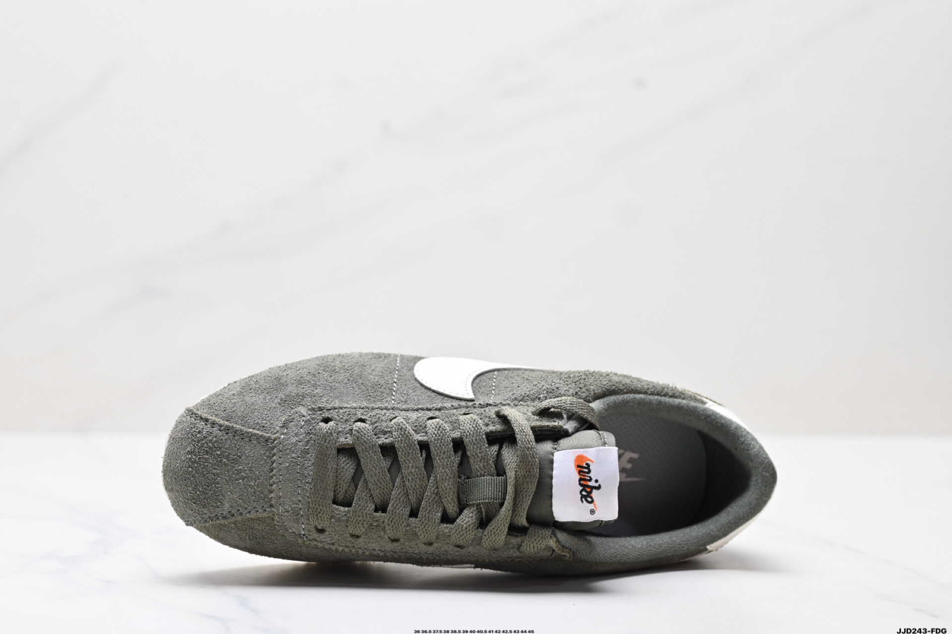 Nike Classic Cortez Men's Casual Running Shoes - Lightweight Comfort, Timeless Style 3 i1746459853285 4373 0 1
