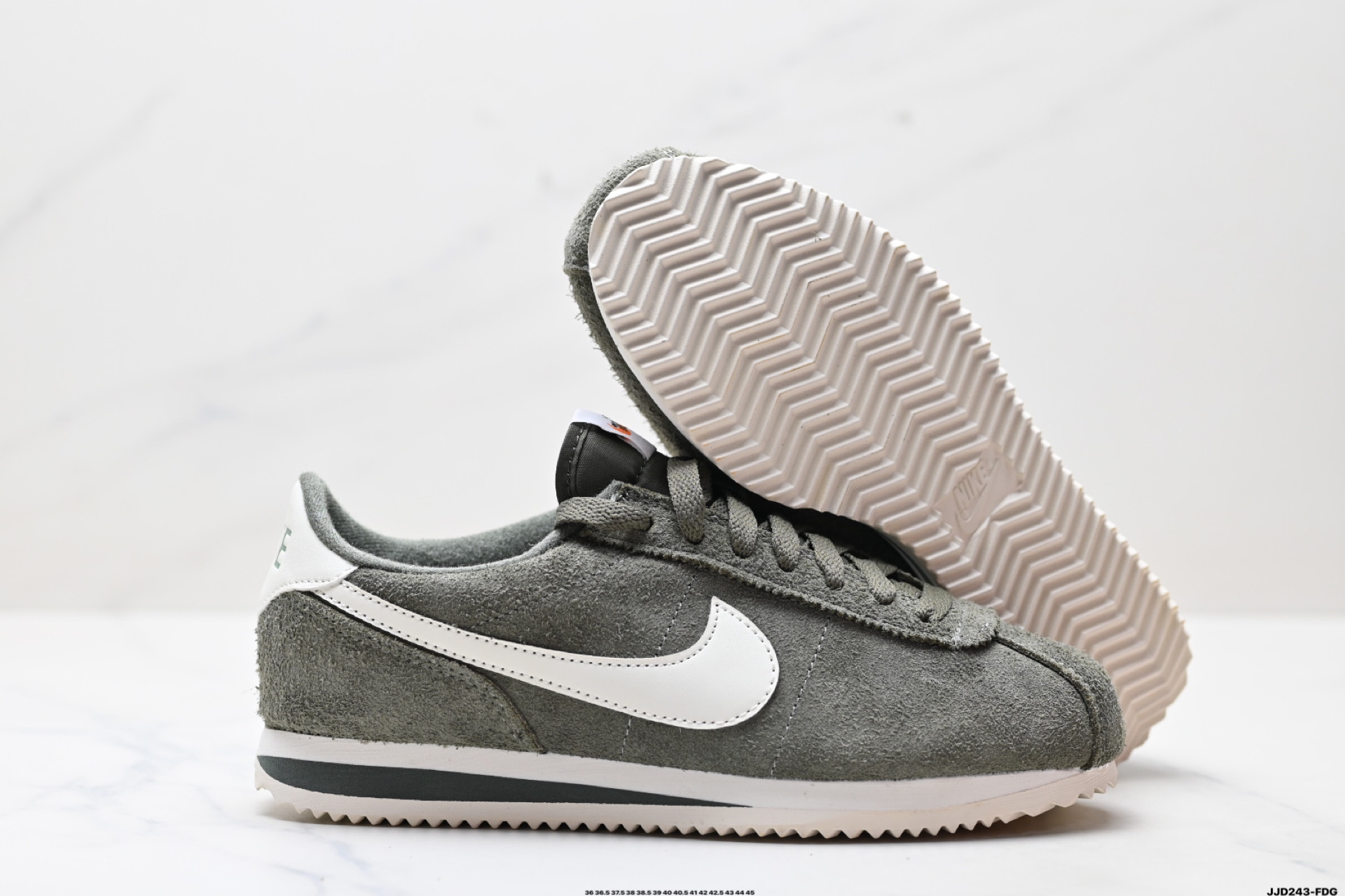 Nike Classic Cortez: Lightweight Comfort, Retro Style, and Durable Design 4 i1746459853286 5388 0 4
