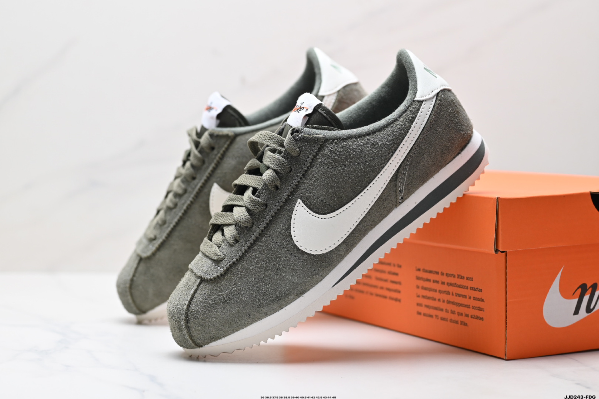 Nike Classic Cortez: Lightweight Comfort, Retro Style, and Durable Design 3 i1746459854439 4983 0 7