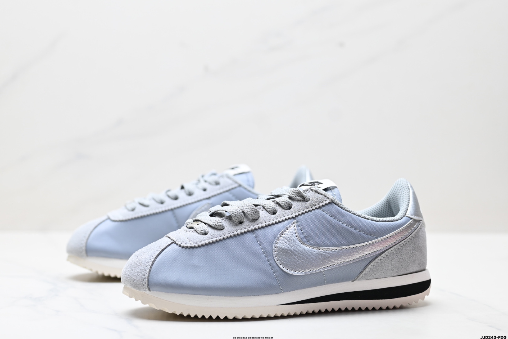 Nike Classic Cortez Women's Running Shoes Lightweight Comfort DZ2795-002 5 i1746459888864 6221 0 3