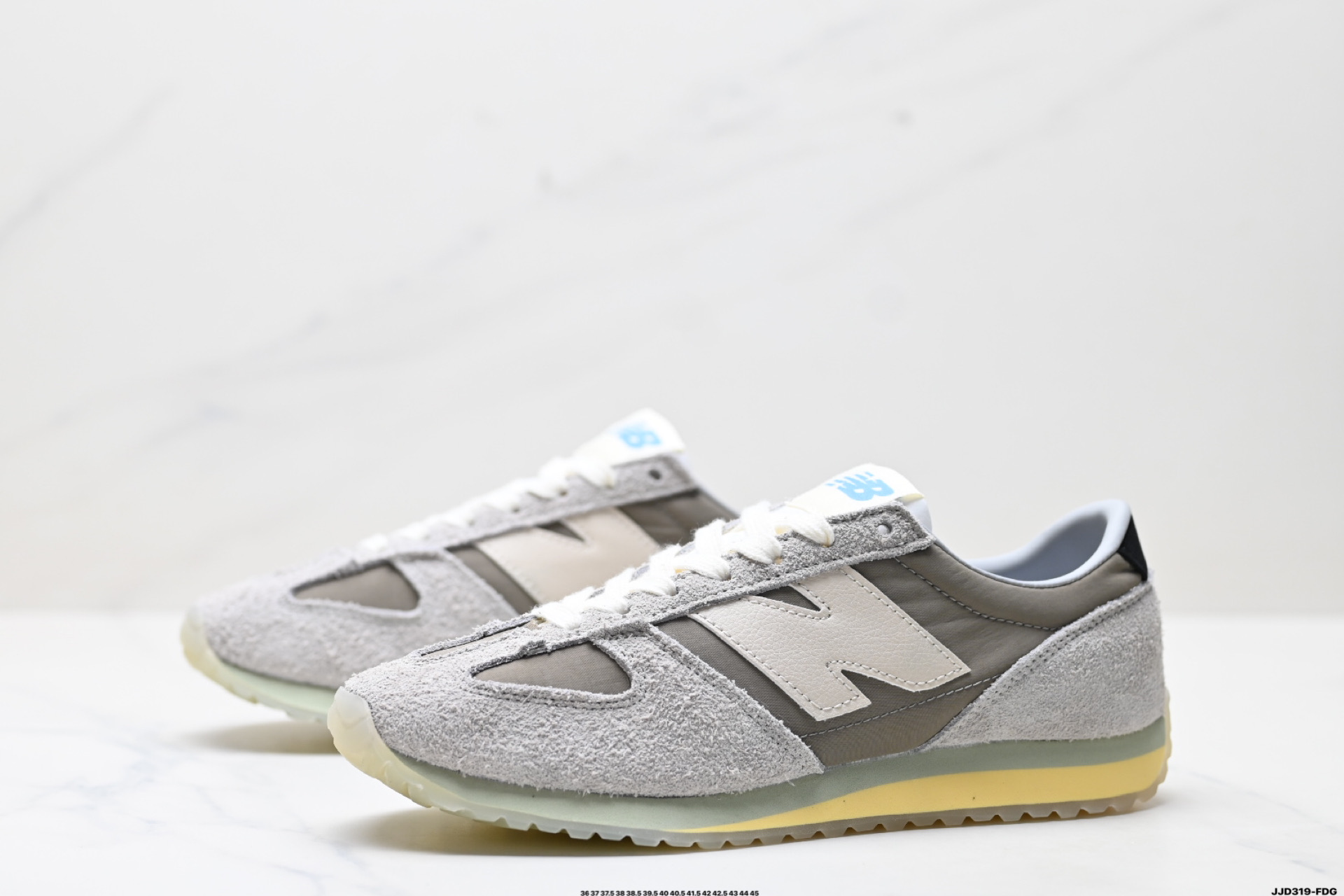New Balance 471 Series: Retro-Style Low-Top Sneakers for Everyday Comfort 5 i1746460109689 2100 0 3