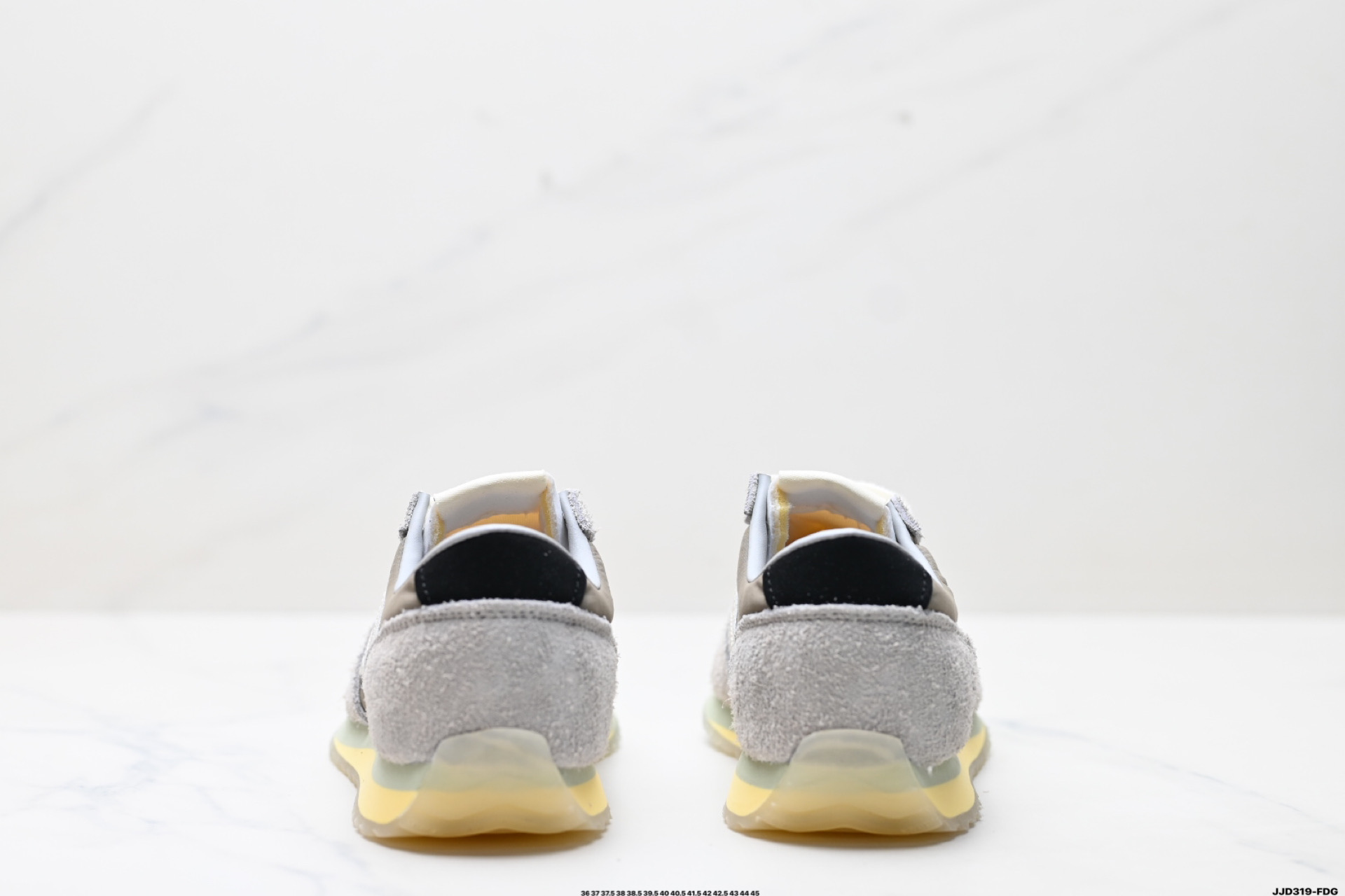 New Balance 471 Series: Retro-Style Low-Top Sneakers for Everyday Comfort 7 i1746460109689 463 0 5