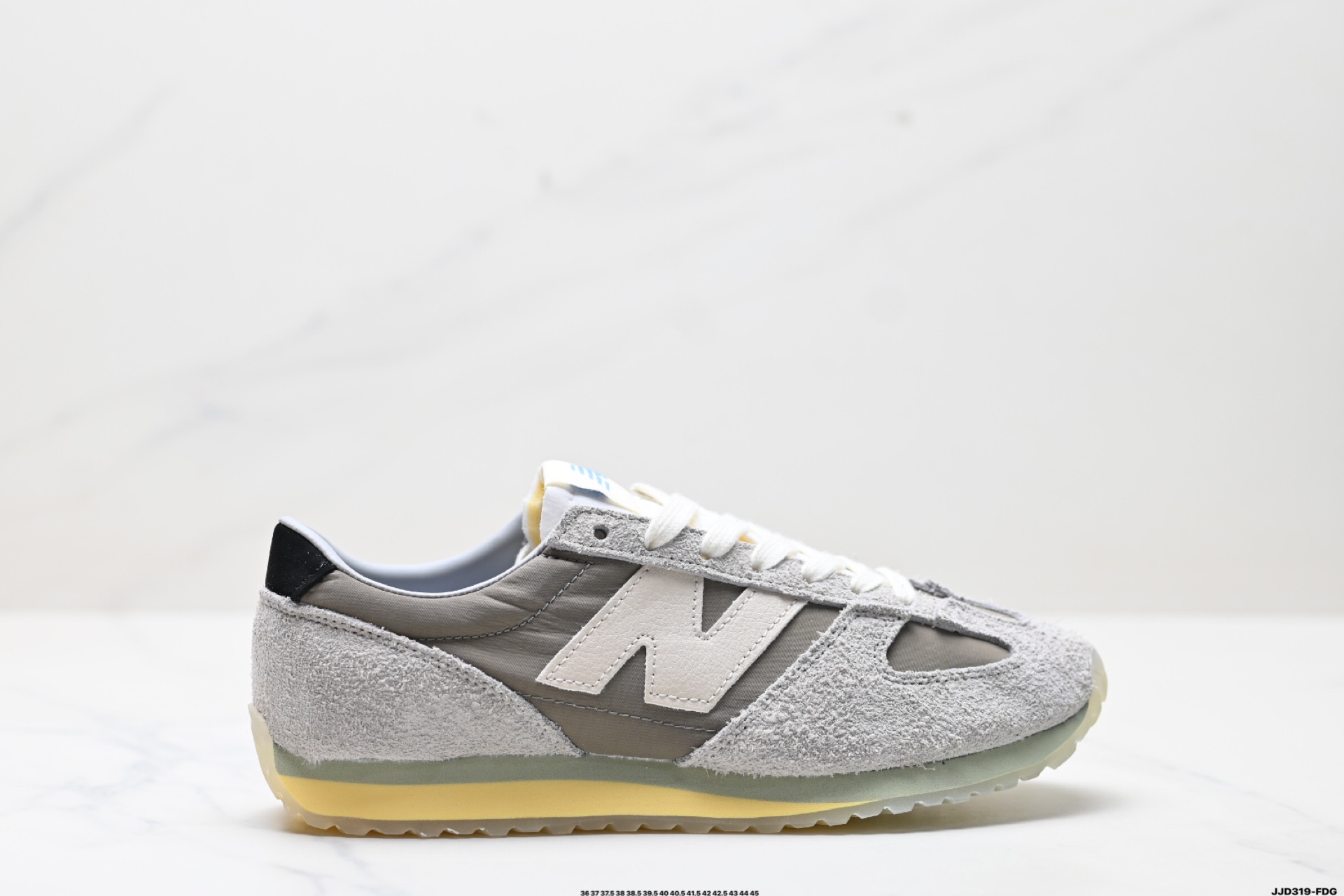 New Balance 471 Series: Retro-Style Low-Top Sneakers for Everyday Comfort 2 i1746460109690 5829 0 0