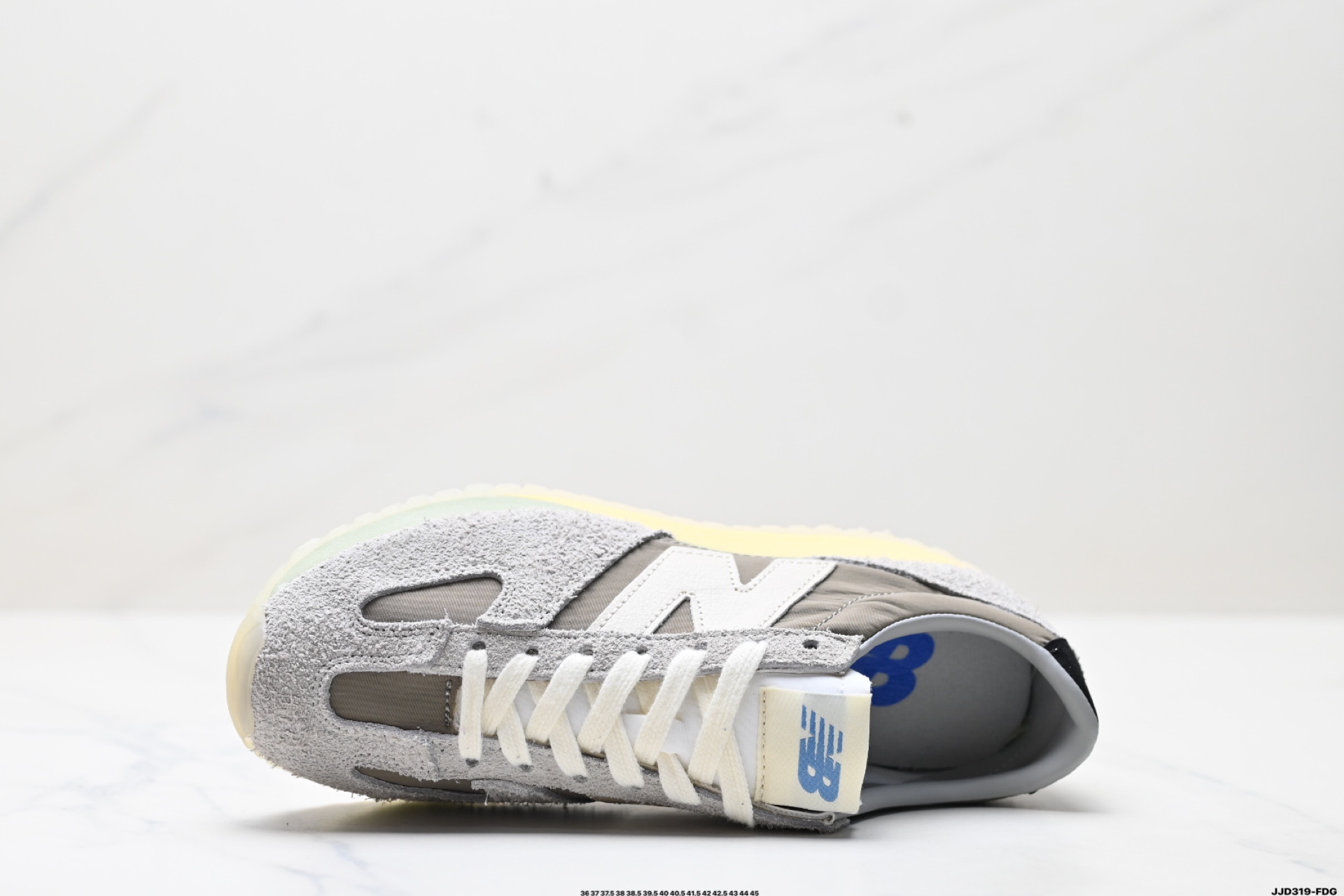 New Balance 471 Series: Retro-Style Low-Top Sneakers for Everyday Comfort 3 i1746460110804 1214 0 1