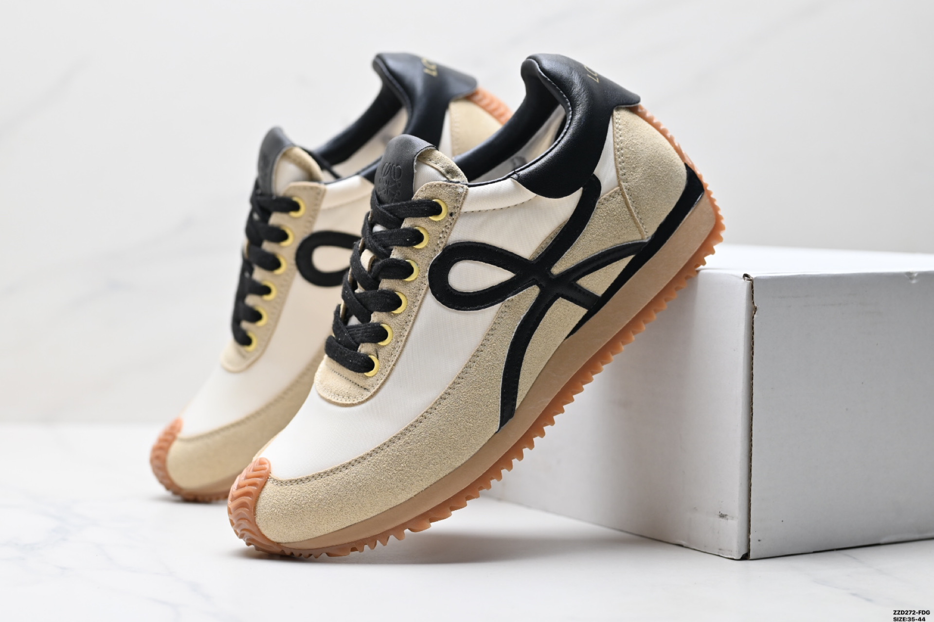 罗意威 Loewe Ballet Runner 2.0 Sneakers 芭蕾舞2.0系列阿甘复古风德训薄底百搭休闲运动鞋