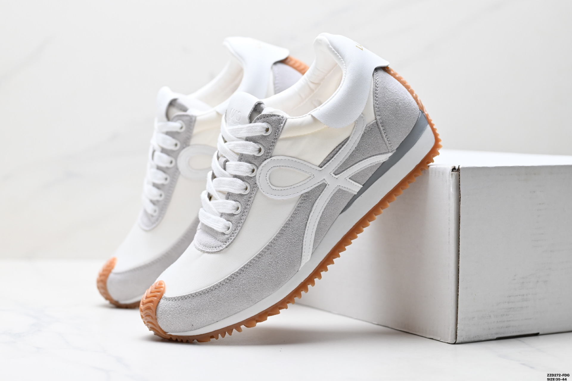 罗意威 Loewe Ballet Runner 2.0 Sneakers 芭蕾舞2.0系列阿甘复古风德训薄底百搭休闲运动鞋
