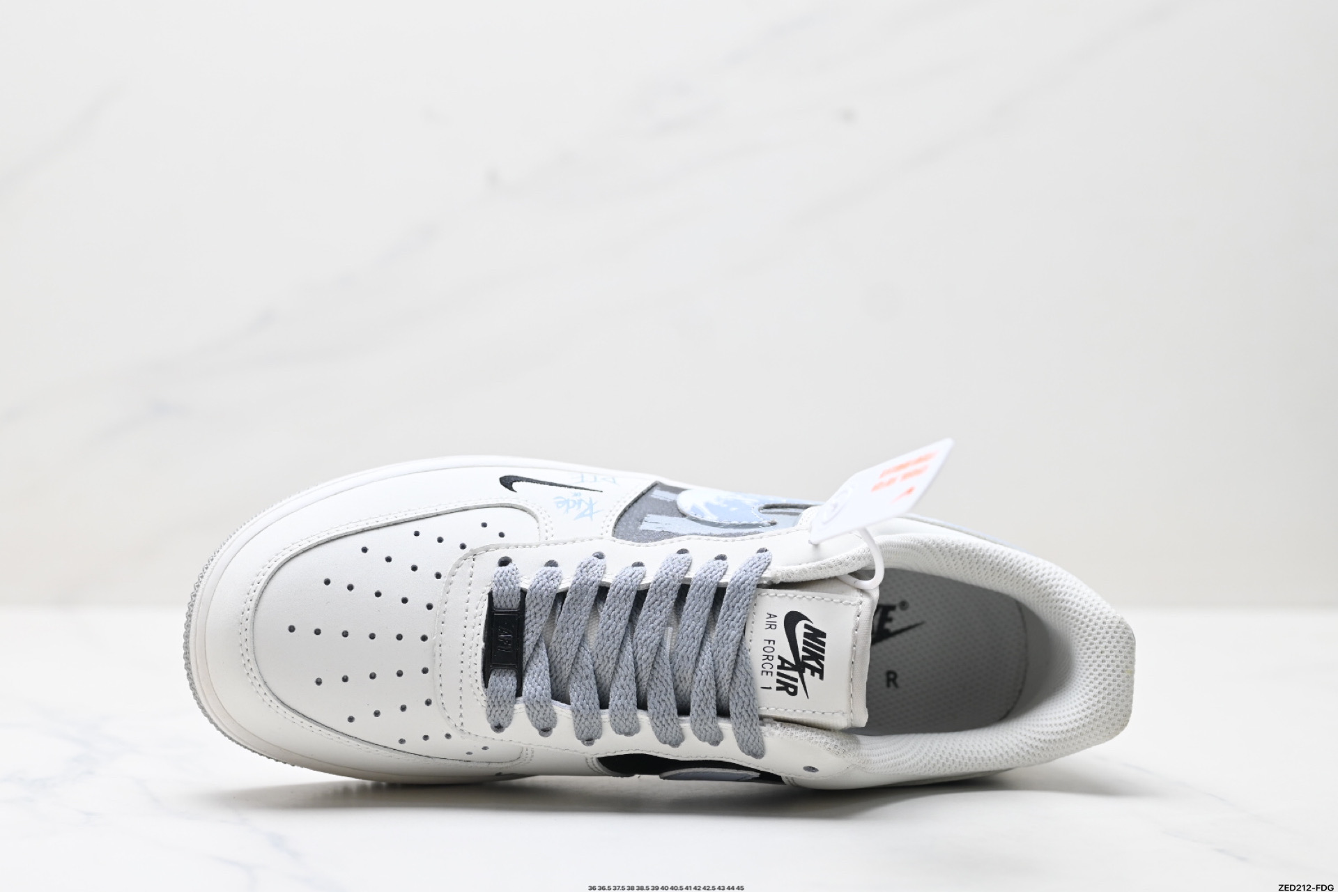 NIKE AIR FORCE 1‘07 FB1893-888