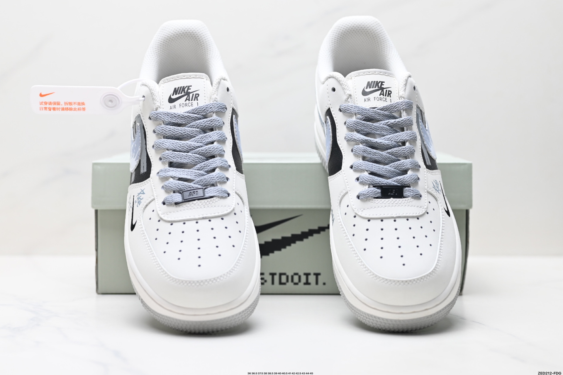 NIKE AIR FORCE 1‘07 FB1893-888