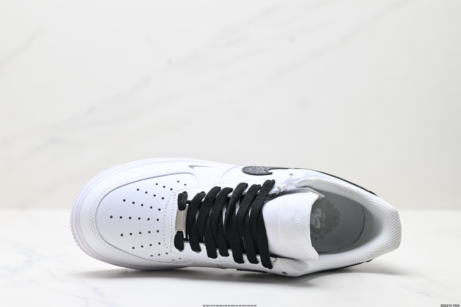 NIKE AIR FORCE 1‘07 ZH0316-074