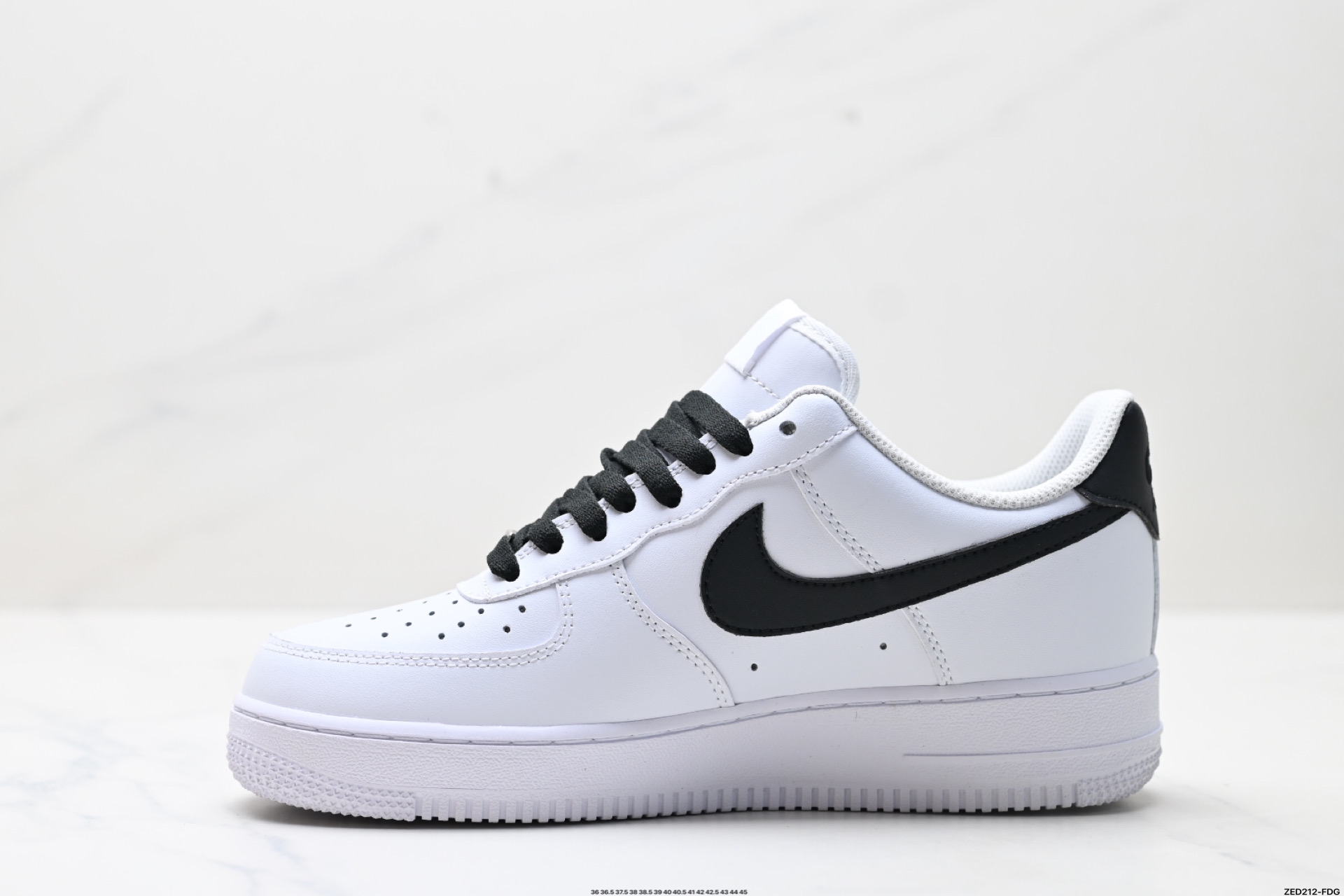NIKE AIR FORCE 1‘07 ZH0316-074
