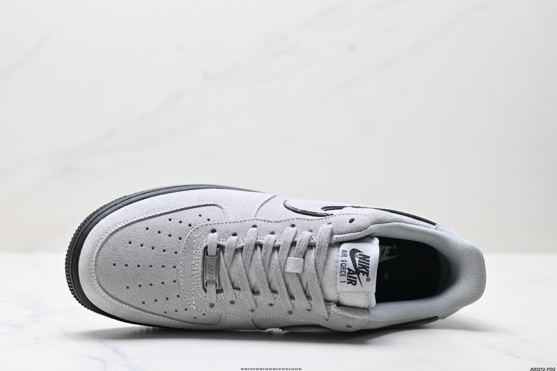 NIKE AIR FORCE 1‘07 LV8 HQ1966-001