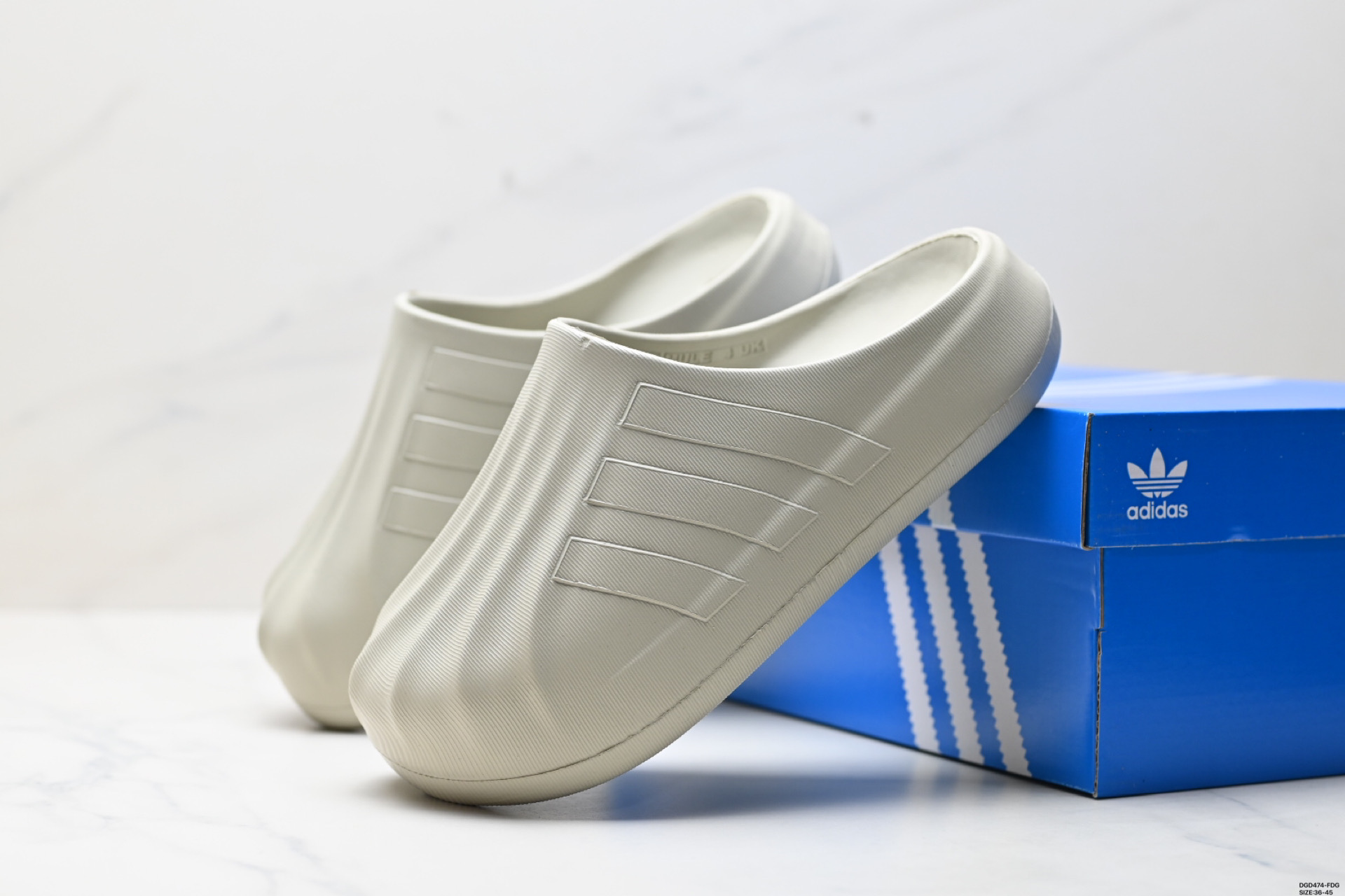 Adidas Adilette Clogs Mules: Lightweight, Comfortable, Indoor/Outdoor Sandals 22 i1746464124585 2840 0 4