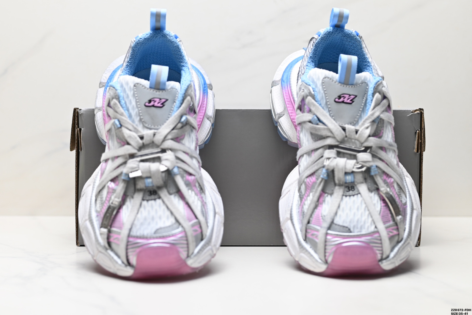 260 Balenciaga 巴黎世家 Phantom Sneaker 复古老爹鞋 巴黎世家3XL 官方全套配件鞋盒 鞋带 防尘纸配套齐全 825599 W3XCH 9145