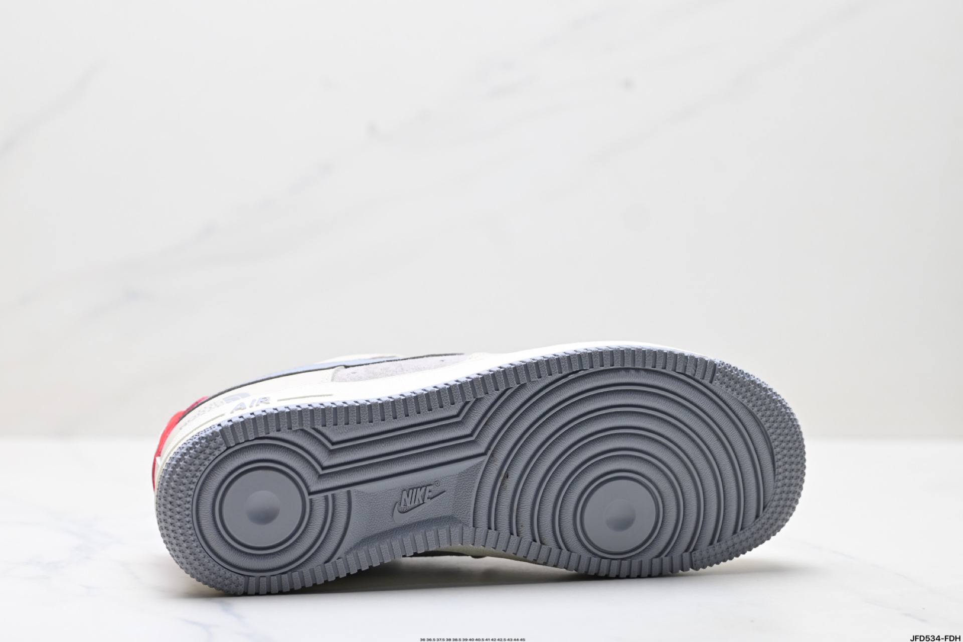 Nike Air Force 1 '07 Low-Top Sneakers, The North Face Collaboration 10 i1746549243733 6677 0 8