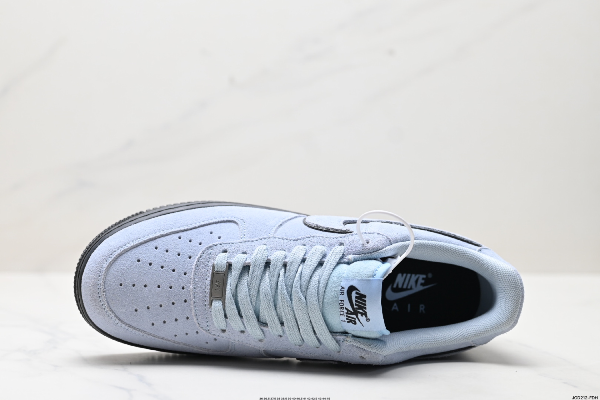 190 NIKE AIR FORCE 1‘07 LV8 HQ1966-400