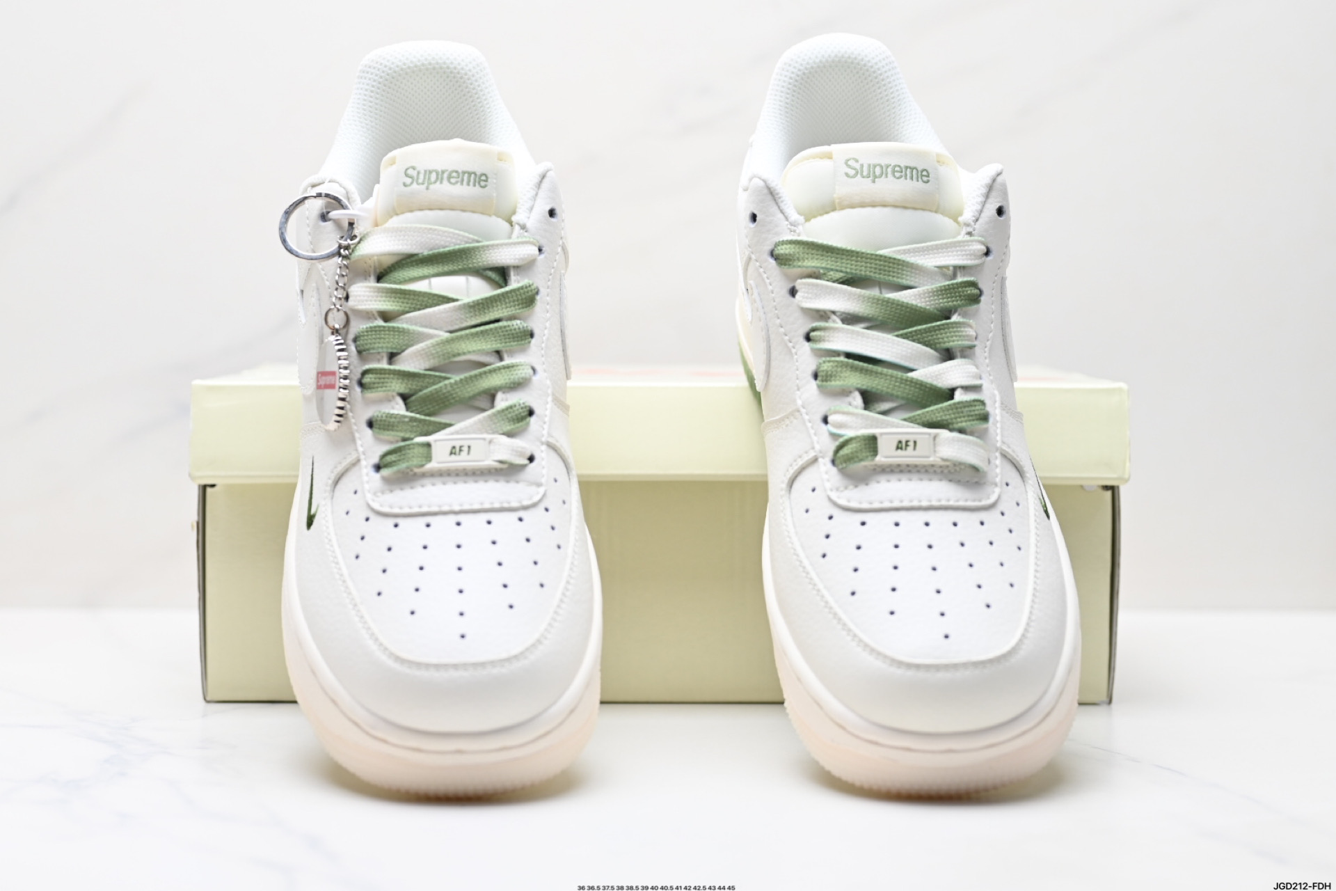190 NIKE AIR FORCE 1‘07 LV8 BB7577-213