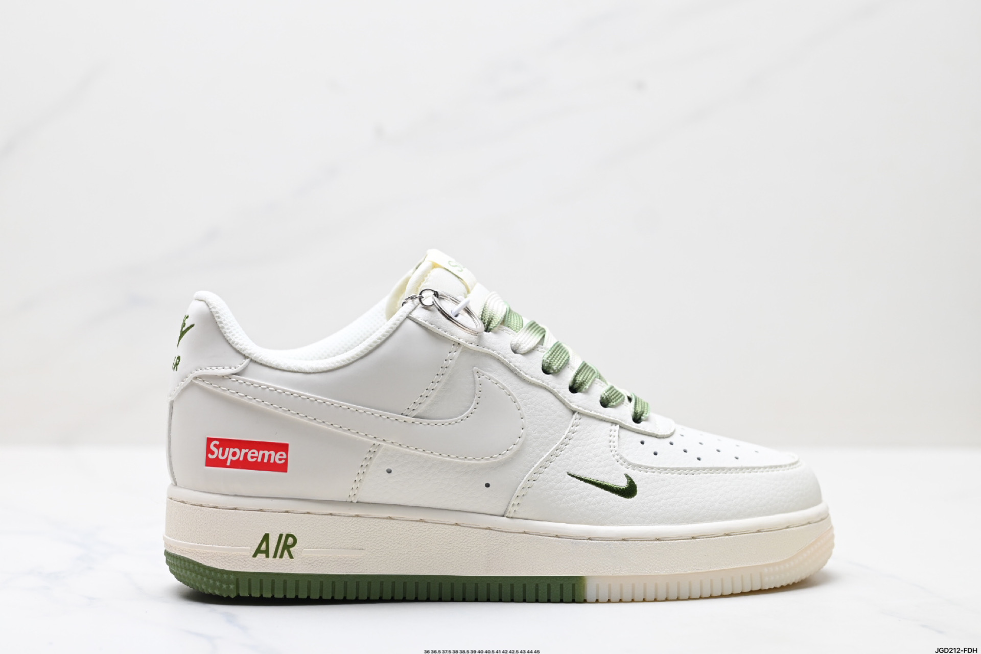 190 NIKE AIR FORCE 1‘07 LV8 BB7577-213
