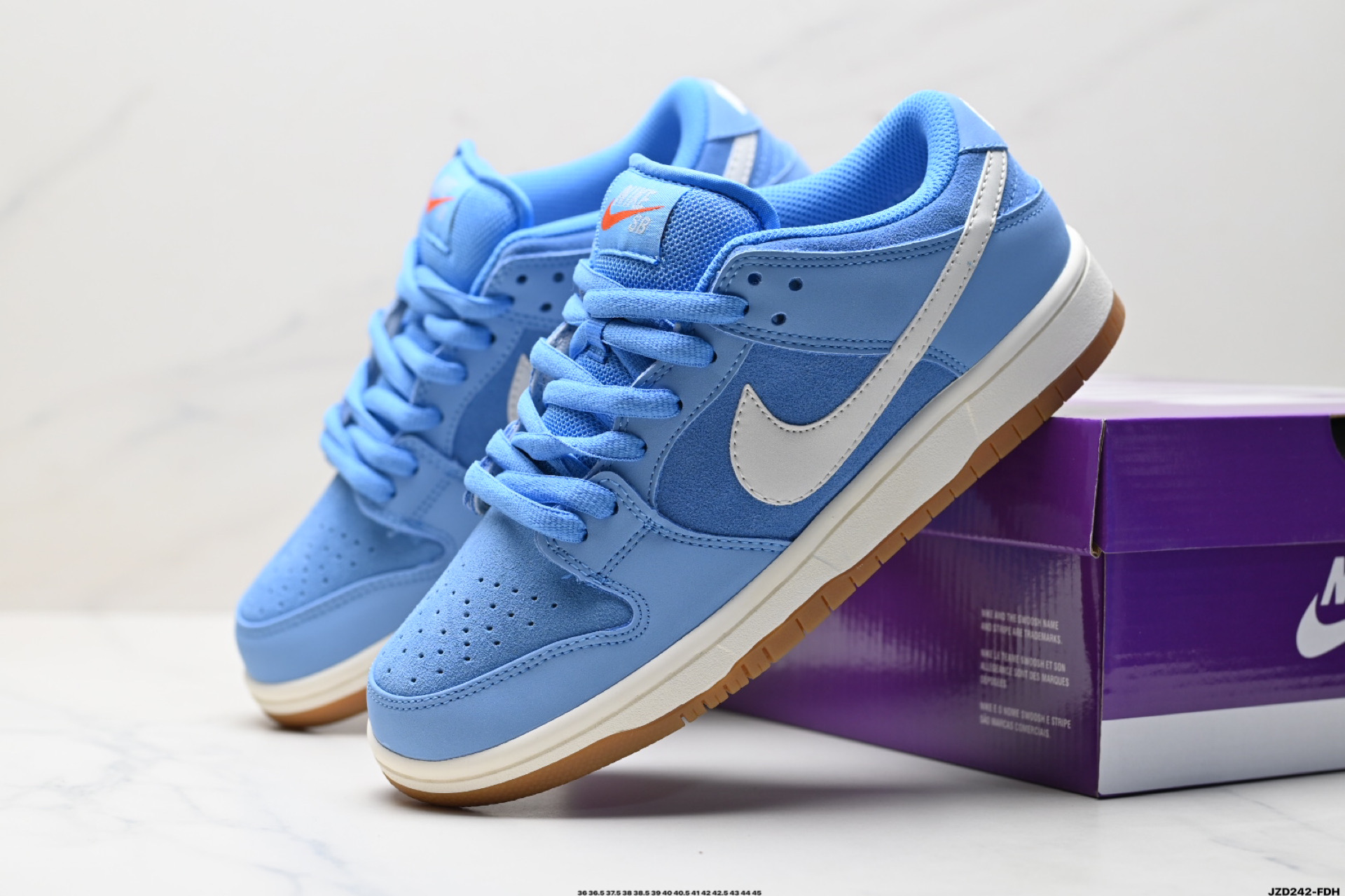 Nike Dunk Low Retro: Classic Style, Modern Comfort - FJ1674-401 9 i1746550073859 7653 0 7