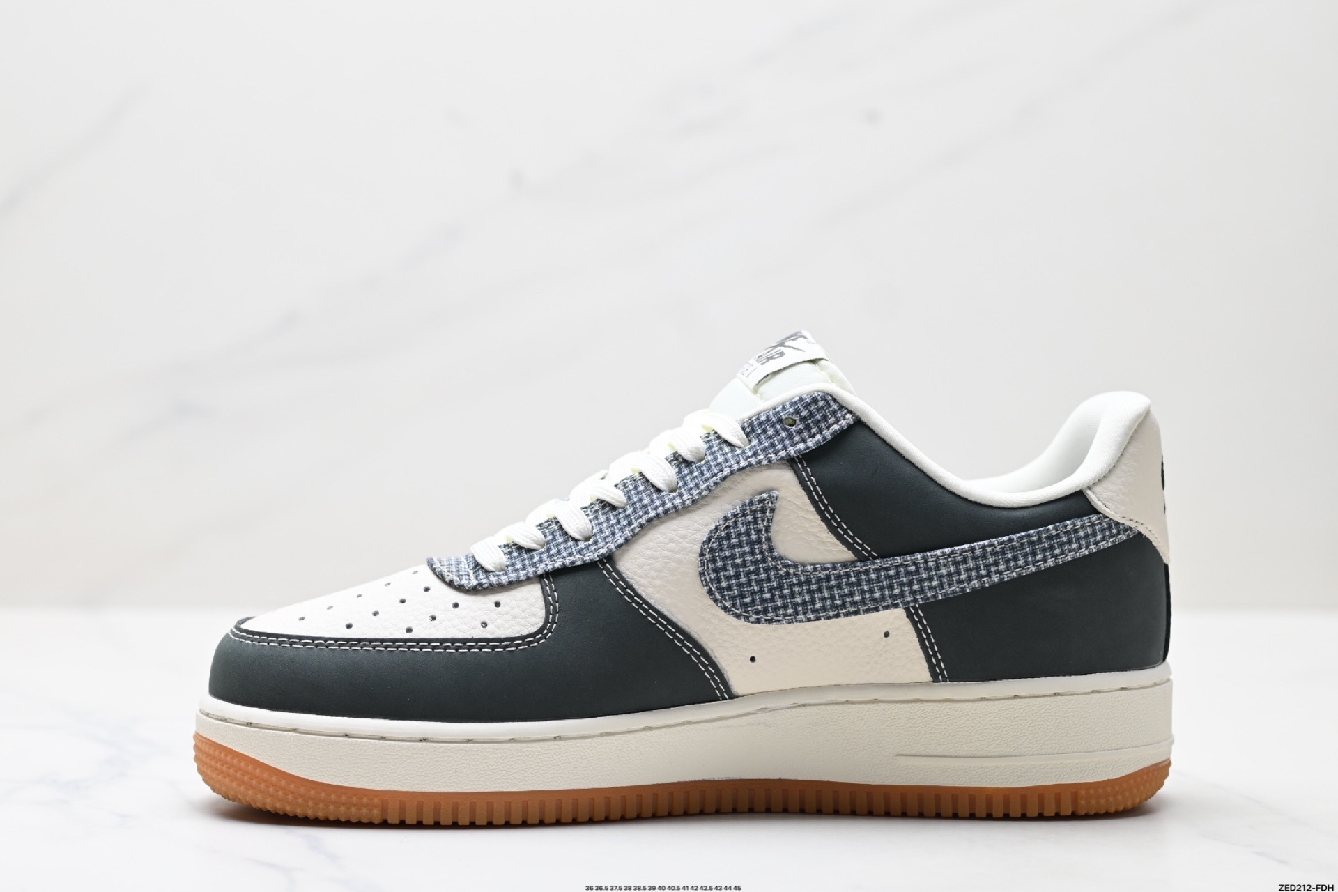 270 NIKE AIR FORCE 1‘07 DF0188-058