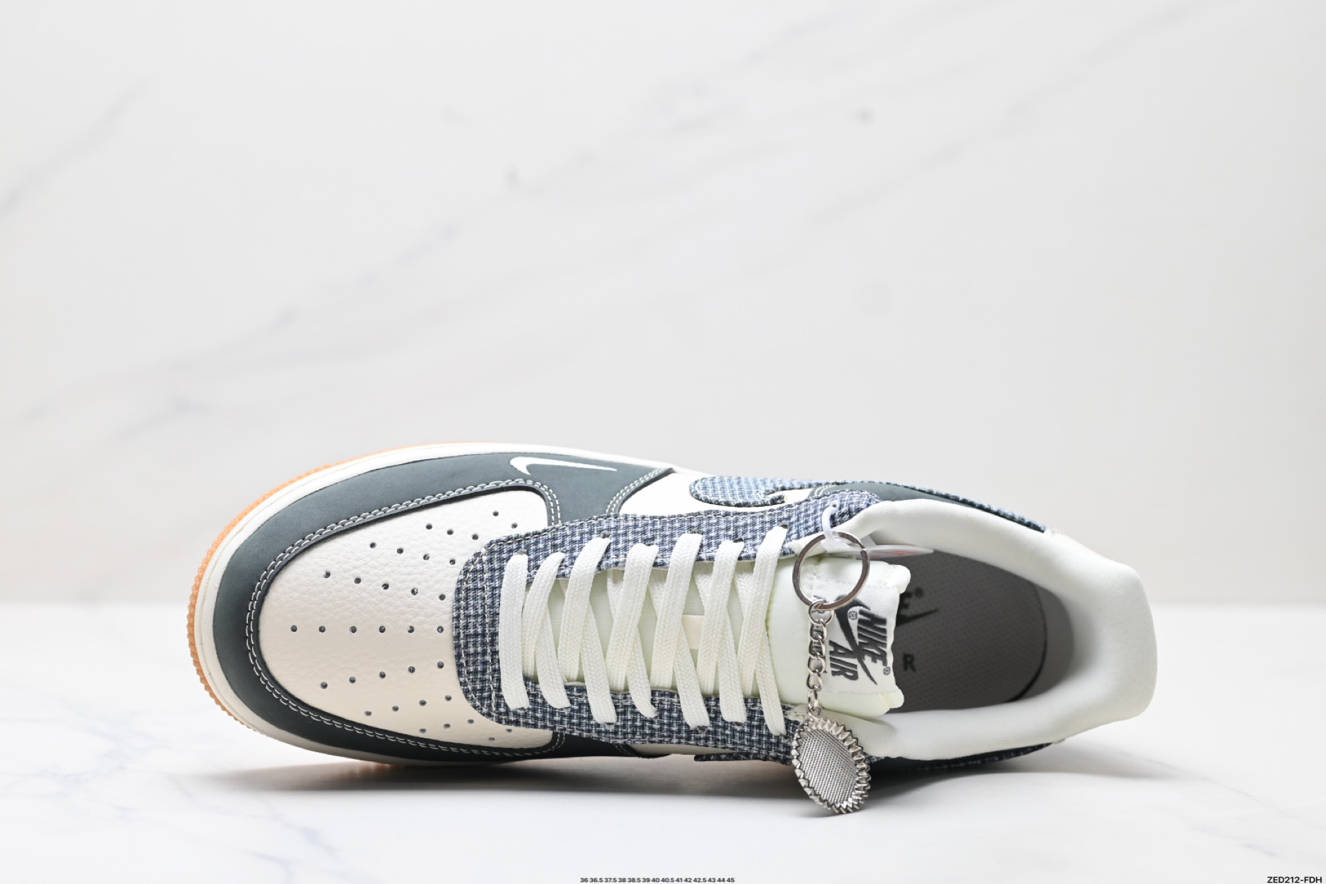 270 NIKE AIR FORCE 1‘07 DF0188-058