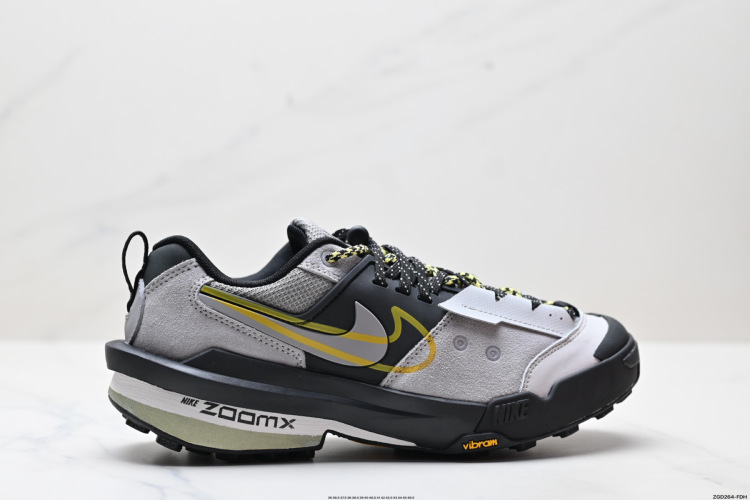 נעלי Sacai x Nike Zegamadome במהדורה מוגבלת - נוחות ועמידות ללא פשרות! 1 נעלי Sacai x Nike Zegamadome במהדורה מוגבלת – נוחות ועמידות ללא פשרות!
