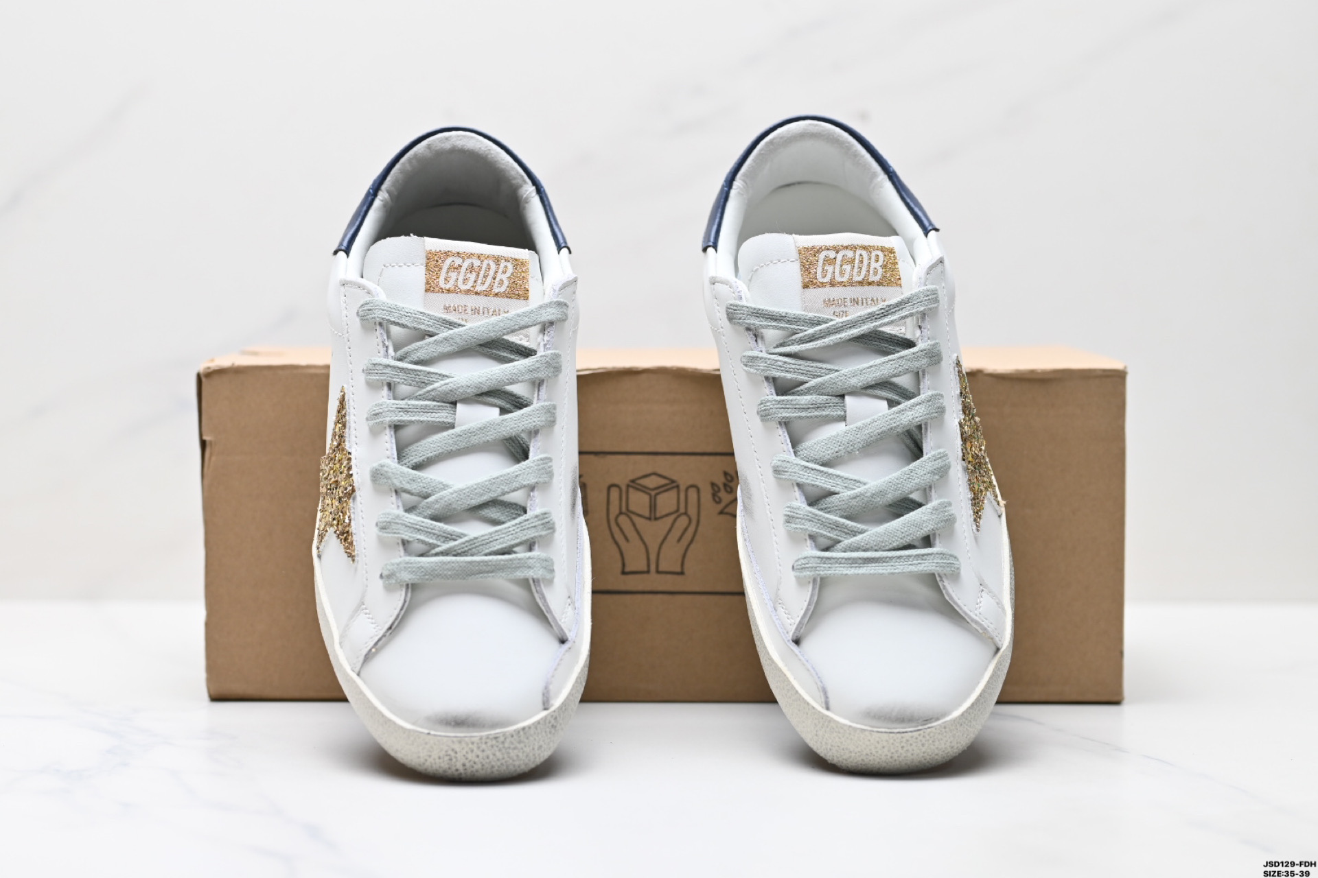 Golden Goose Super Star Zapatillas Deportivas con Estrella Dorada y Detalles en Azul 8 i1746551374188 3799 0 6