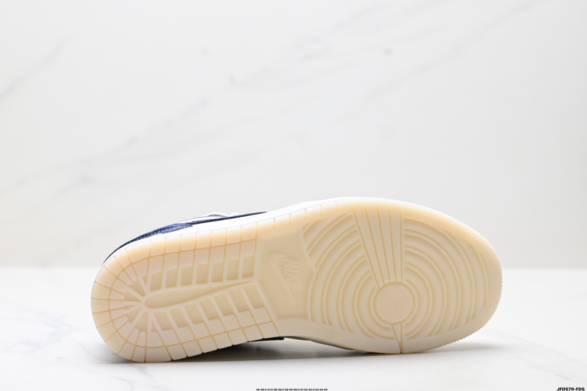 Air Jordan 1 Low SE Basketball Shoes - Official Colorway, Premium Materials 10 i1746632075871 7184 0 8
