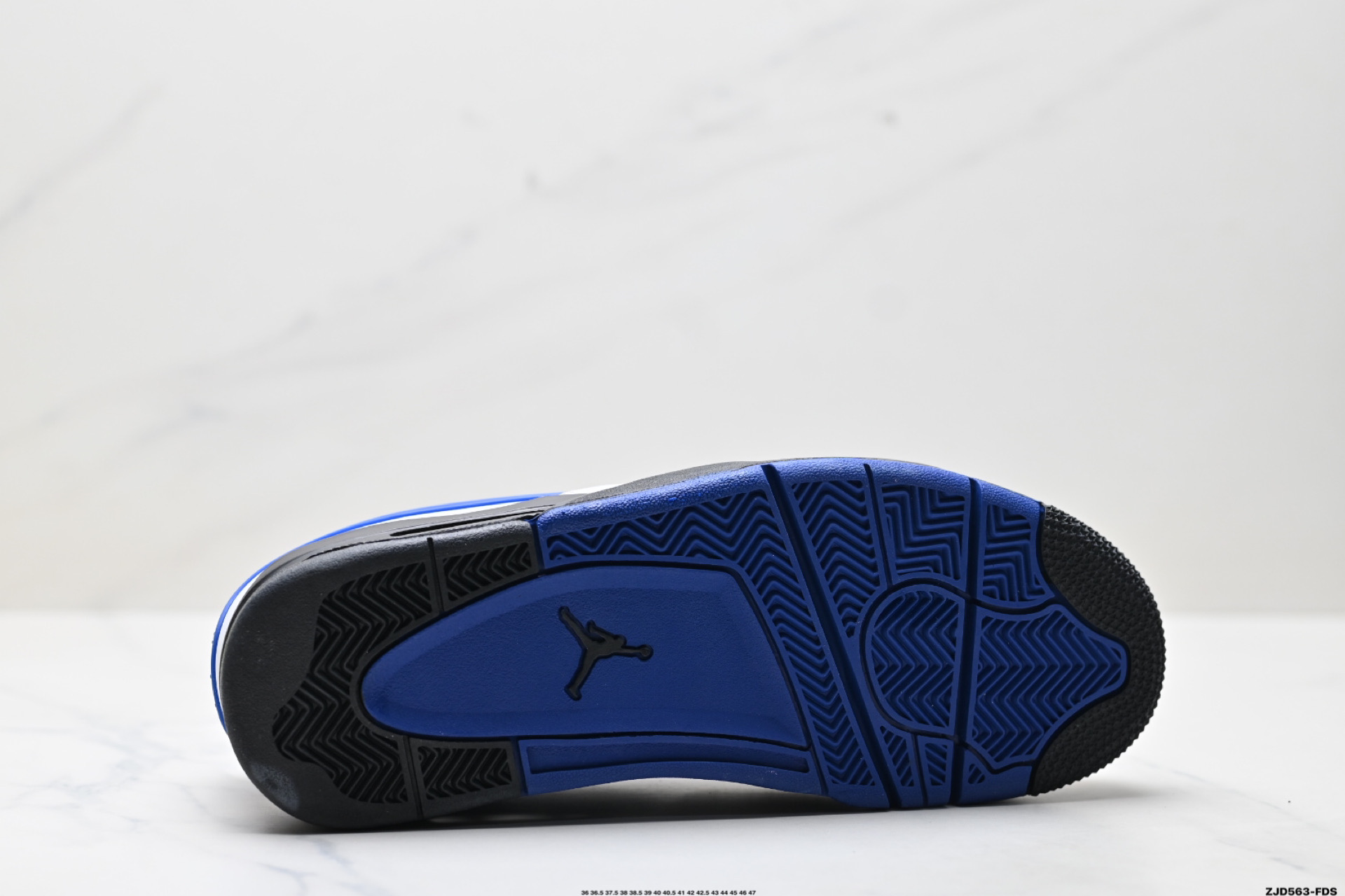 250 Nike Air Jordan 4 RM 防滑 低帮 复古篮球鞋 FQ7939-140