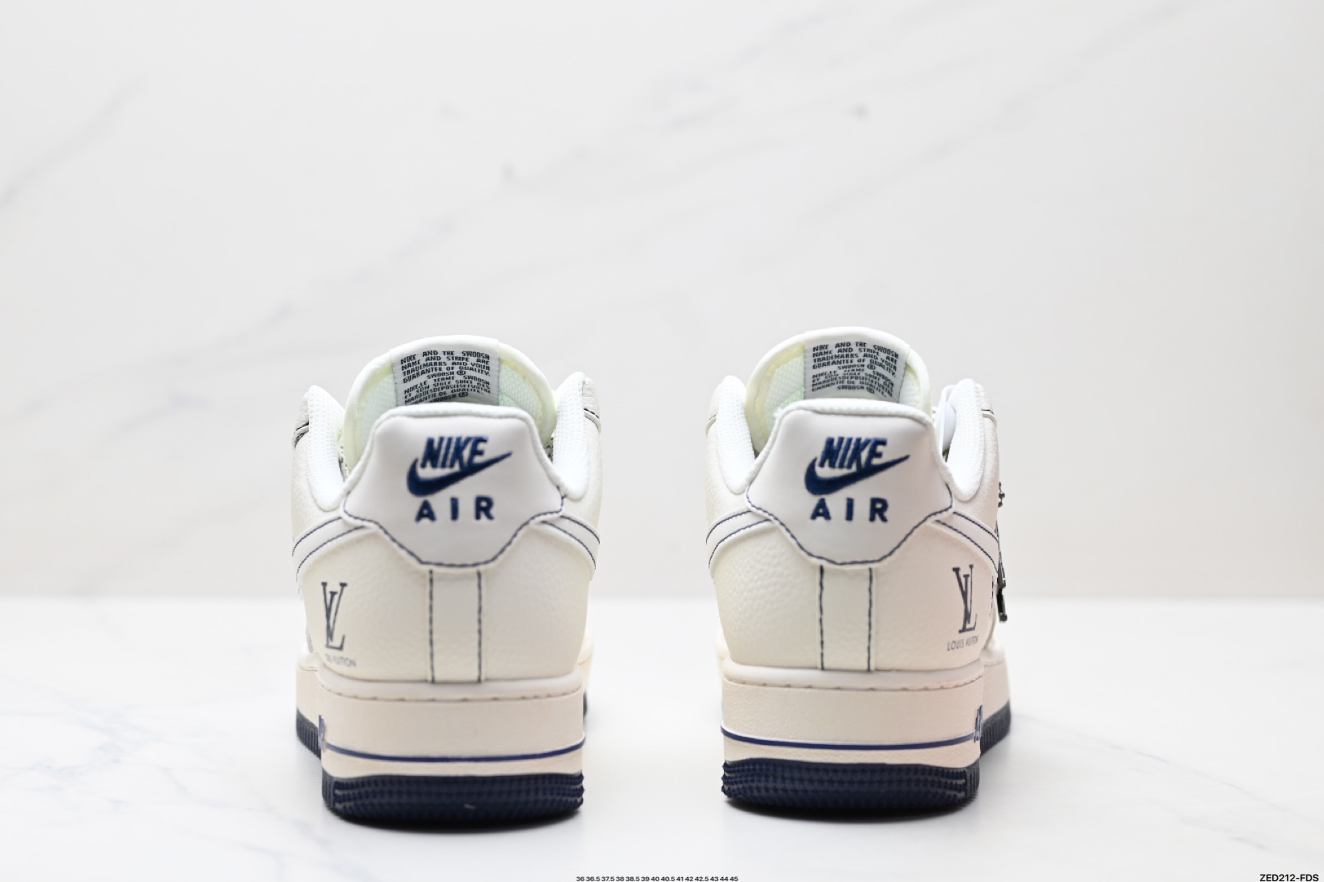 NIKE AIR FORCE 1‘07 LV8 XS3168-160