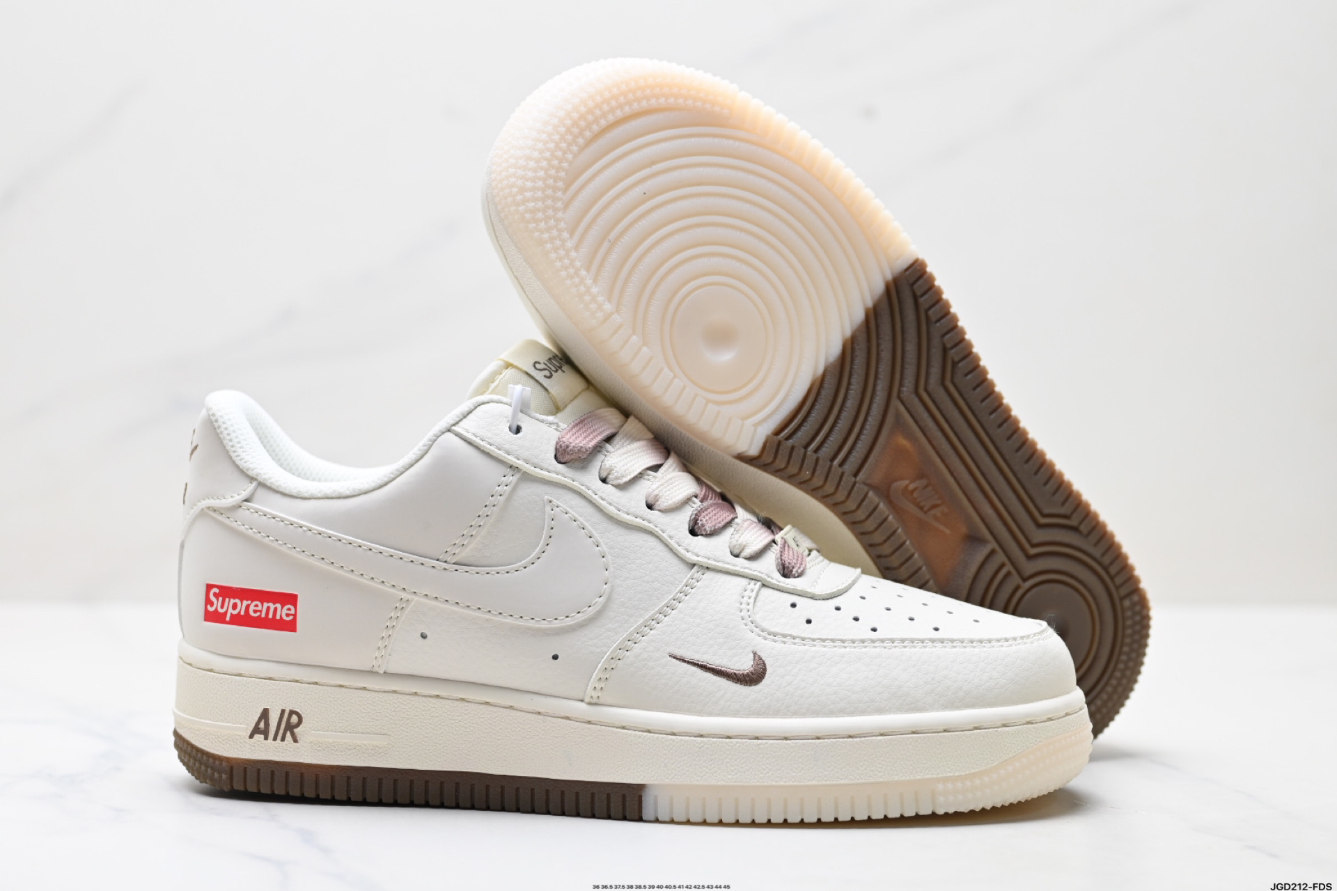 190 NIKE AIR FORCE 1‘07 LV8 BB7577-215