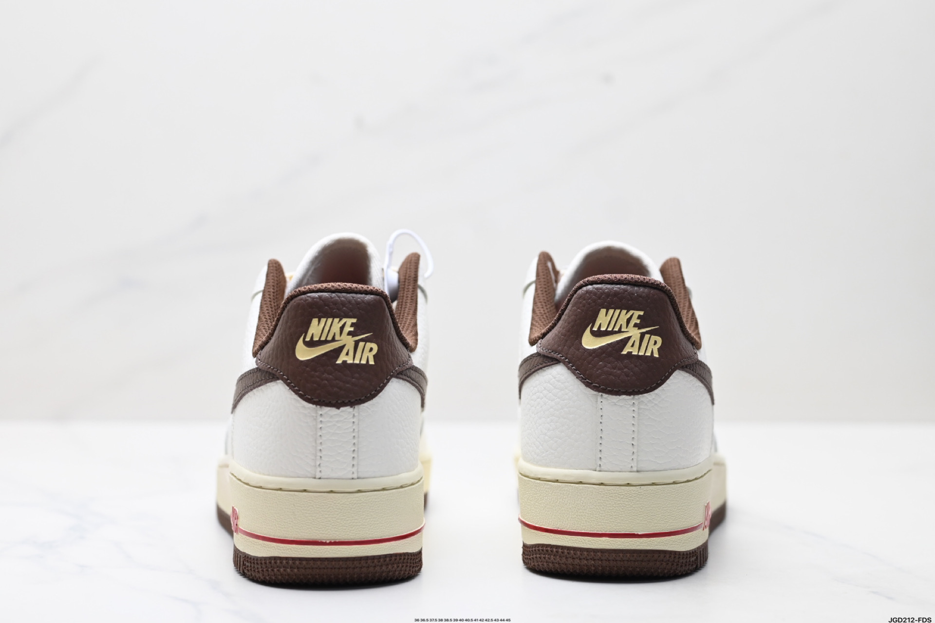 190 NIKE AIR FORCE 1‘07 LV8 HQ7027-100