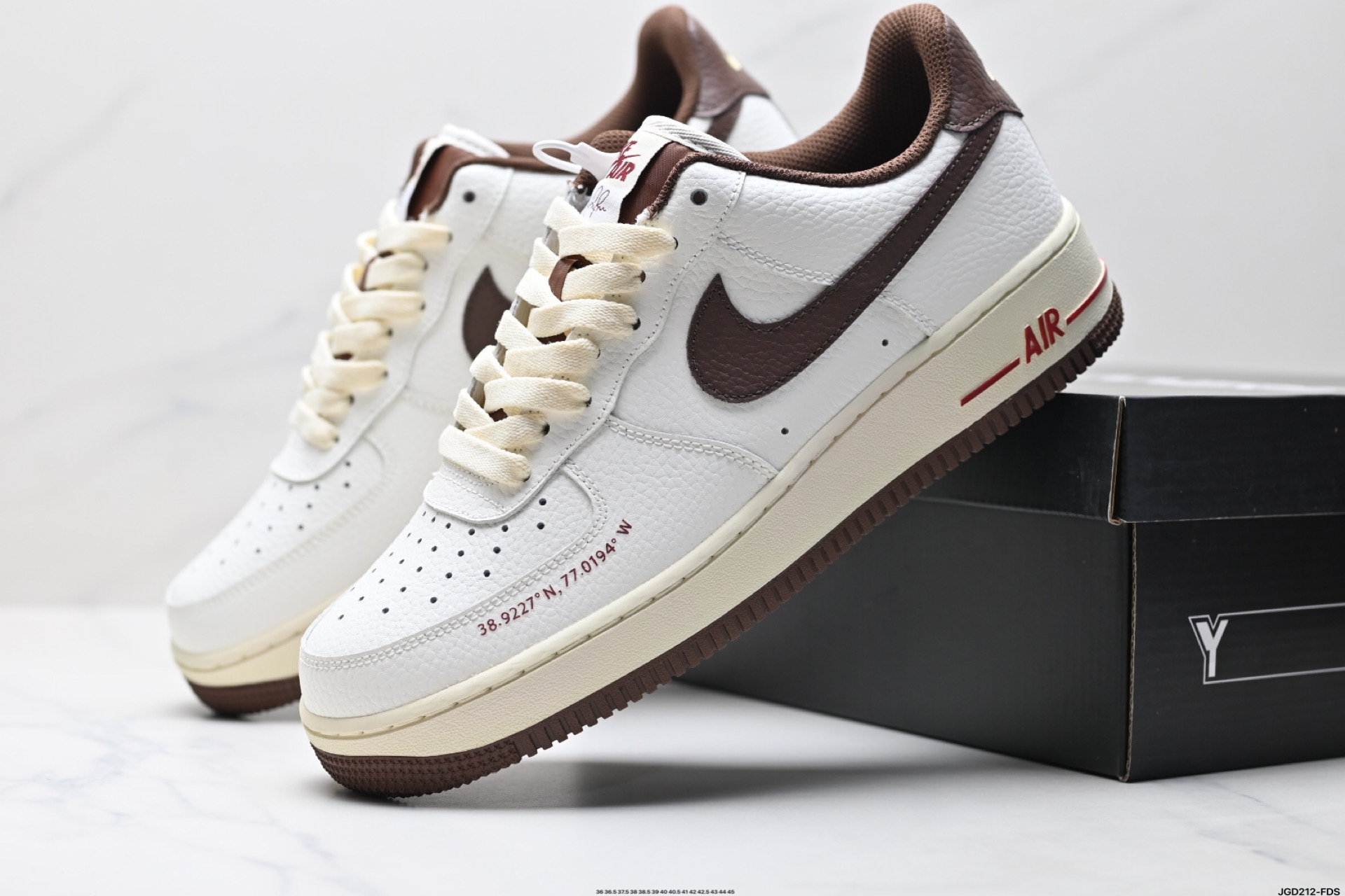 190 NIKE AIR FORCE 1‘07 LV8 HQ7027-100