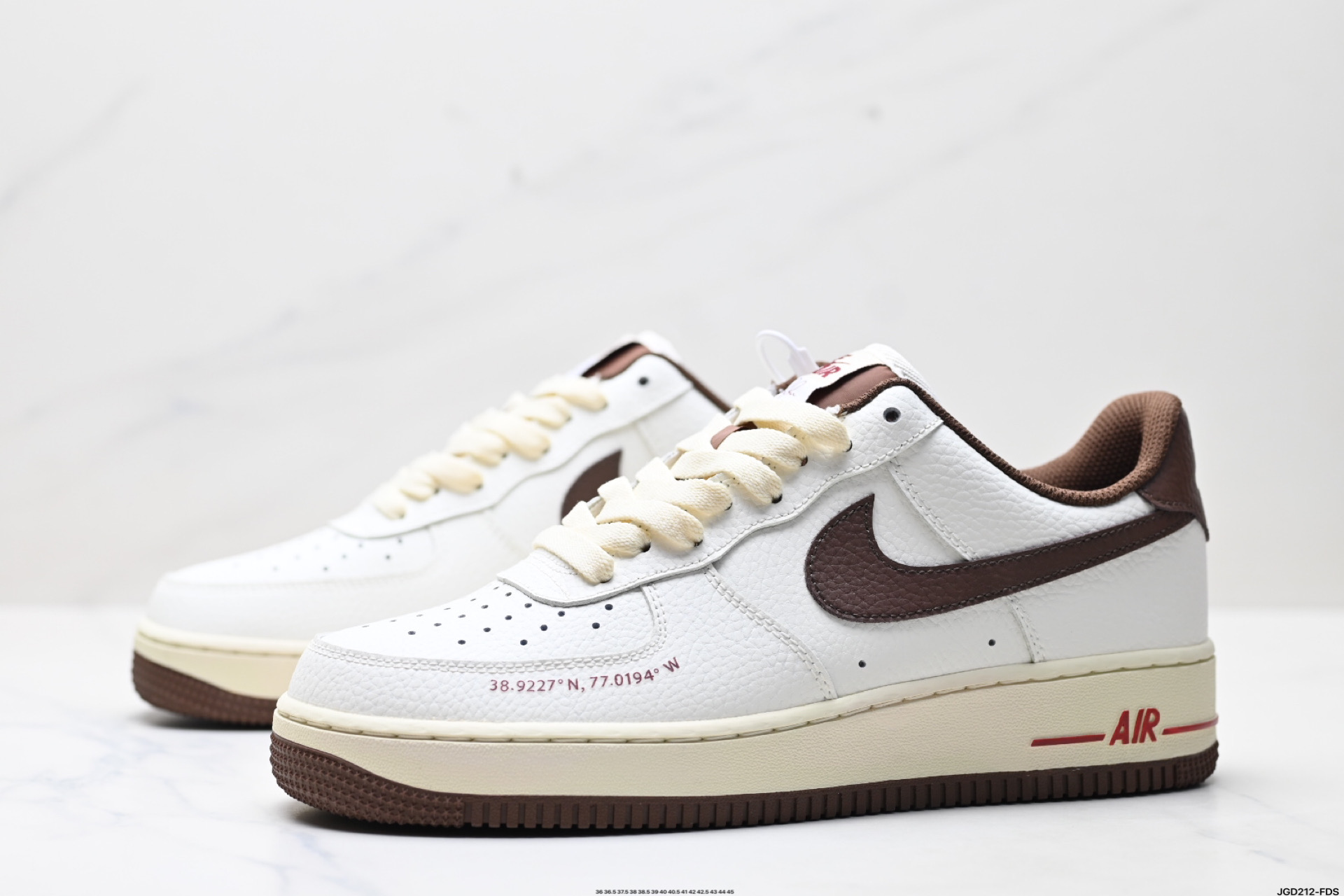 190 NIKE AIR FORCE 1‘07 LV8 HQ7027-100