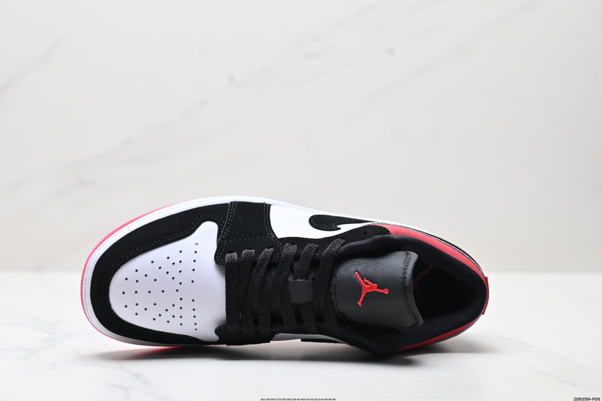 Nike Air Jordan 1 Low AJ1乔1低帮休闲板鞋 IB8971-106