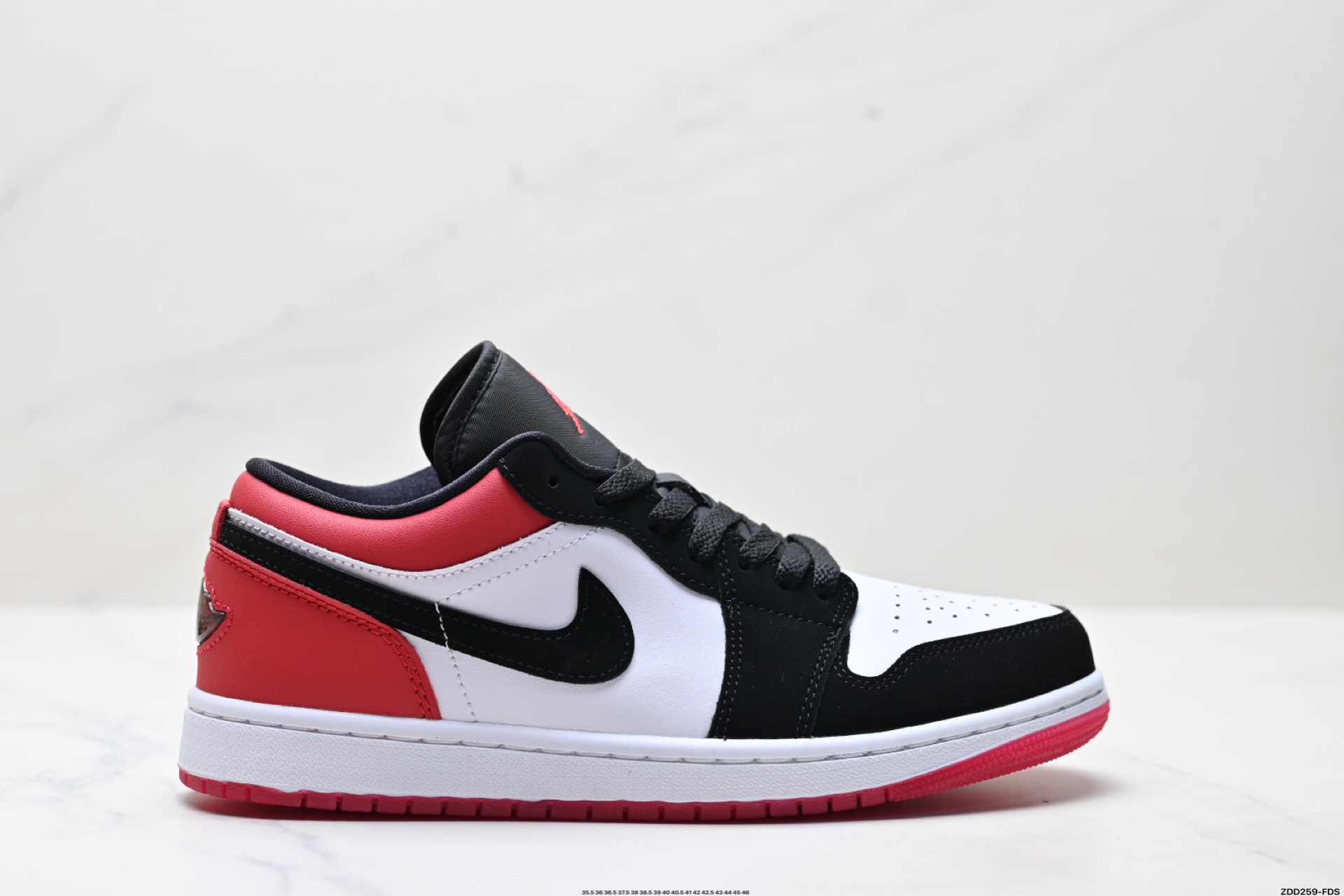 Nike Air Jordan 1 Low AJ1乔1低帮休闲板鞋 IB8971-106