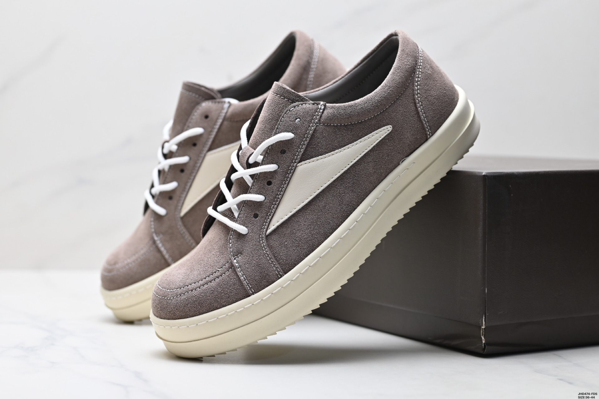 RICK OWENS Hollywood Leather Low-Top Sneakers - Round Toe & Lace-Up 9 i1746640714962 2802 0 7