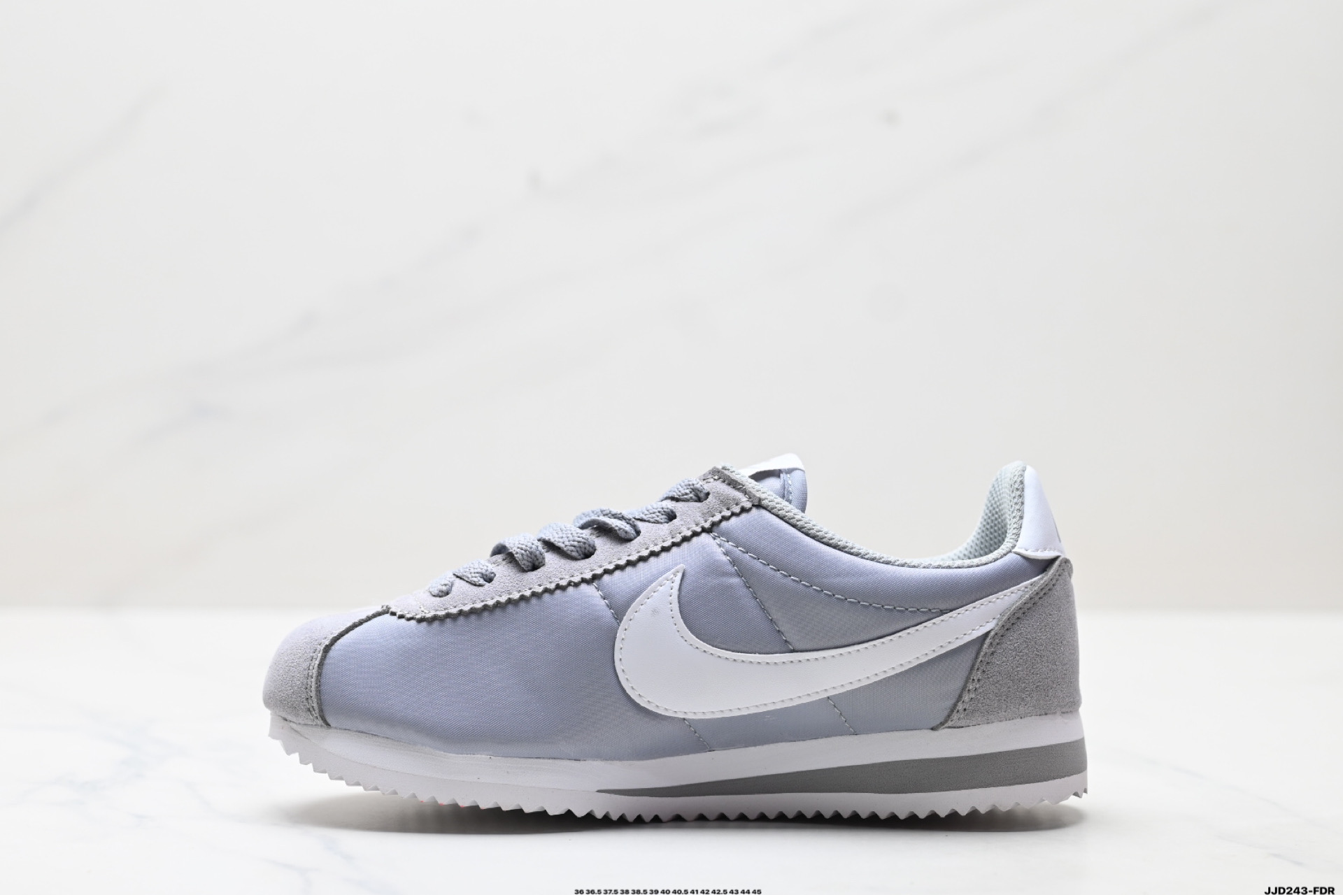 Nike Classic Cortez Men's Running Shoes - Lightweight Comfort, Retro Style 4 i1746719514064 1819 0 2