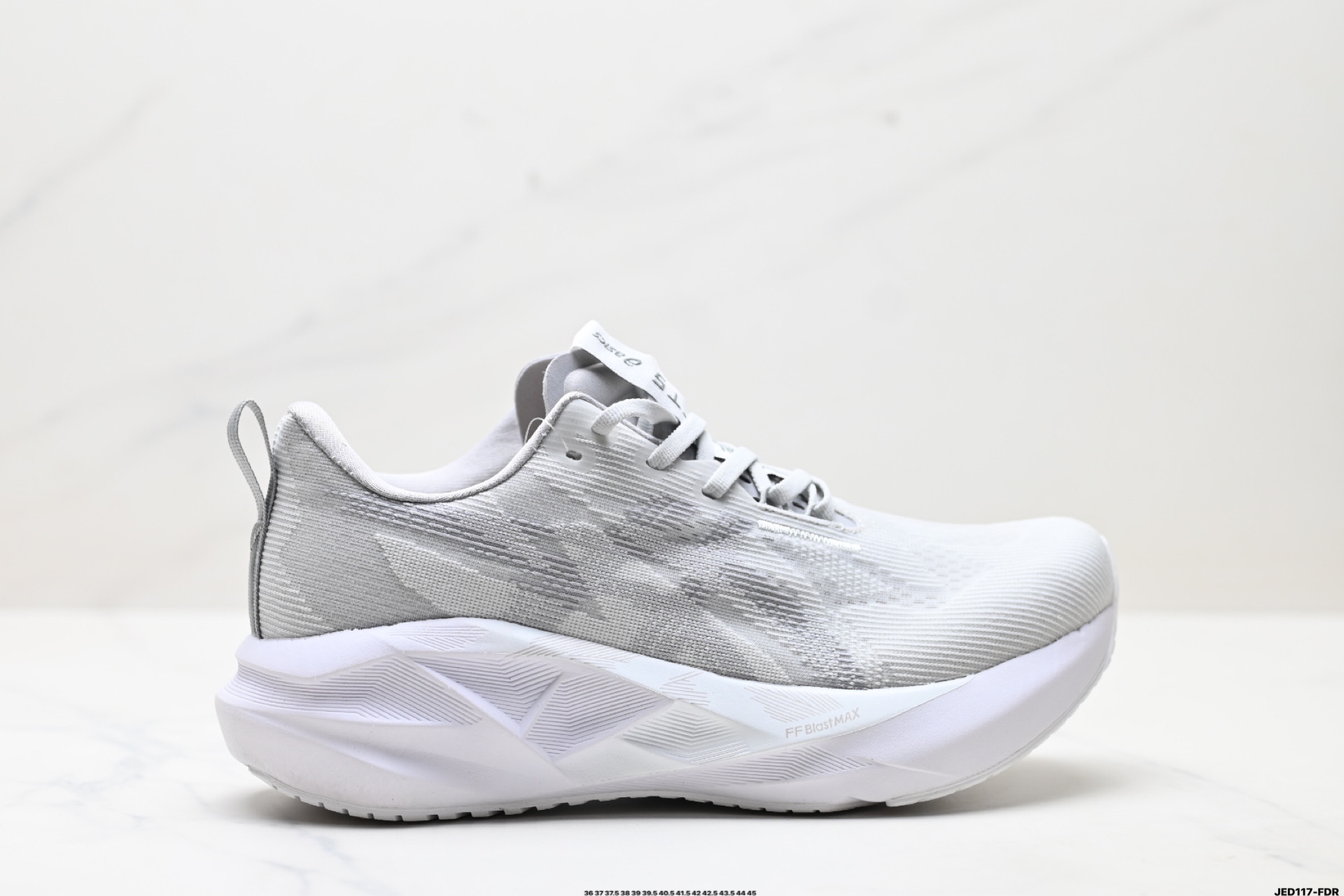 Asics NOVABLAST 5 Lightweight Running Shoes - Breathable & Cushioned 2 i1746719804565 2885 0 0