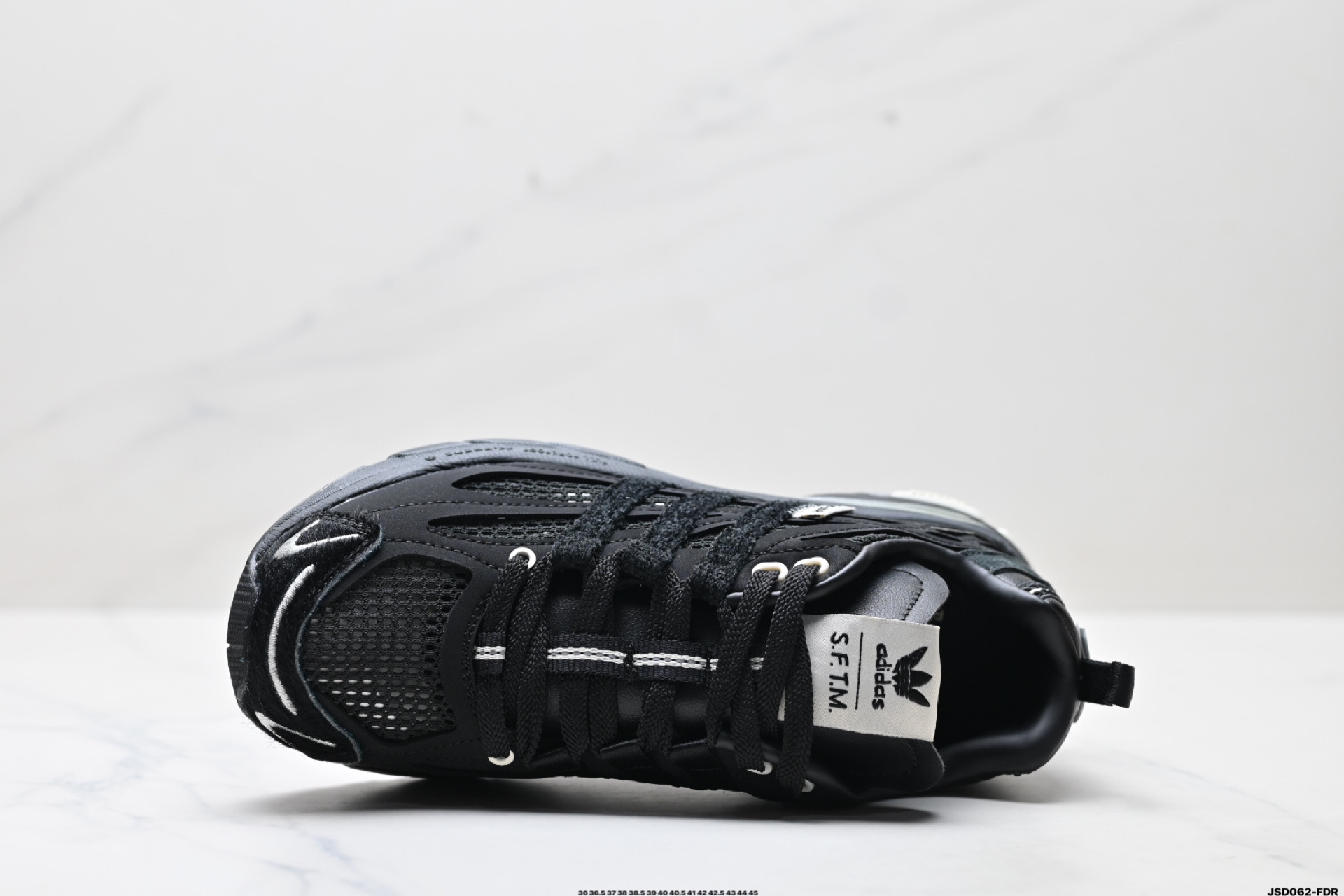 210 Adidas Adistar Cushion Sftm防滑耐磨 低帮 运动老爹鞋 JP8446