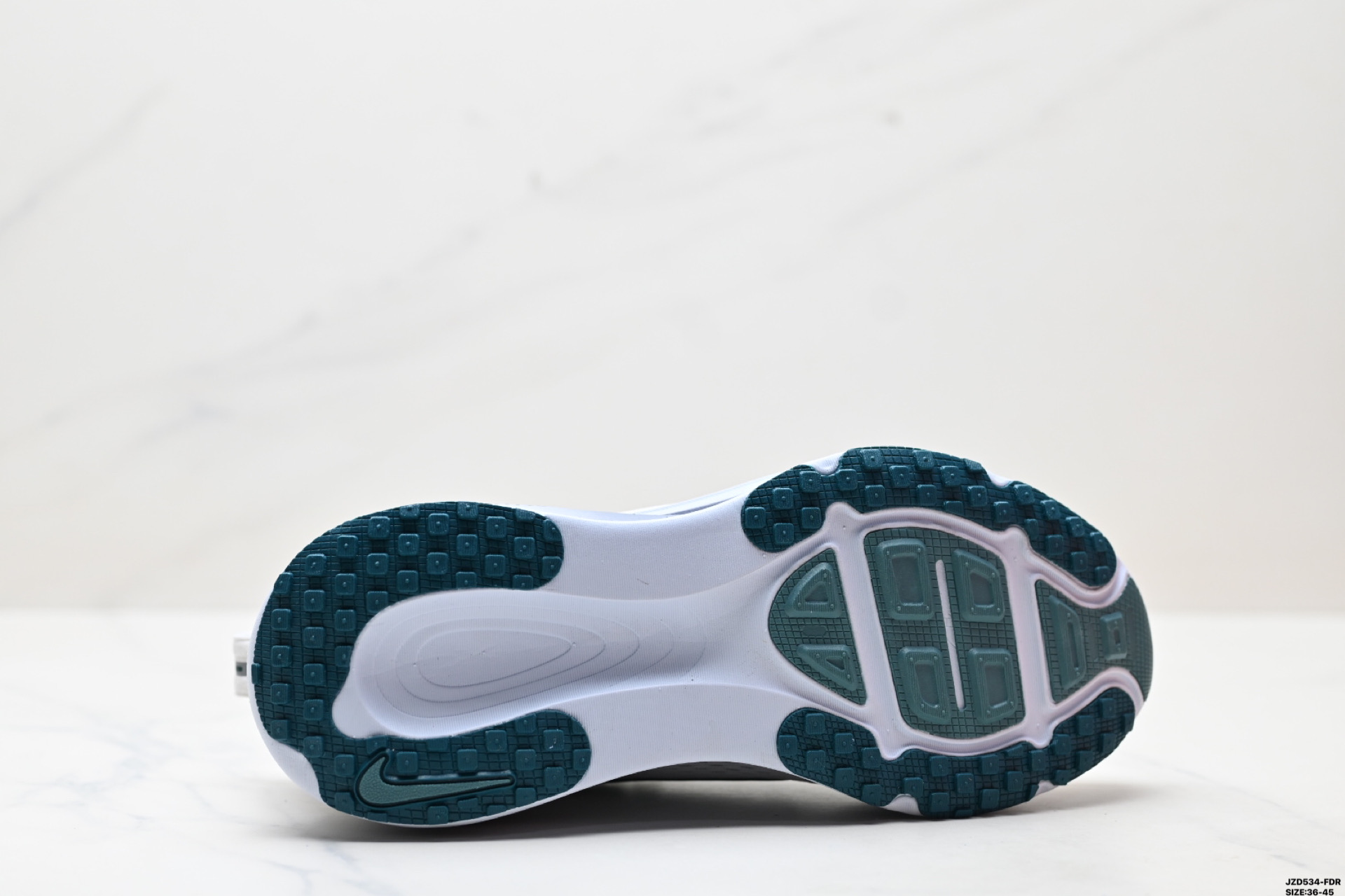 Nike Vomero 18: Comfortable, Cushioned, and Stylish Low-Top Running Shoes 10 i1746721383412 8261 0 8