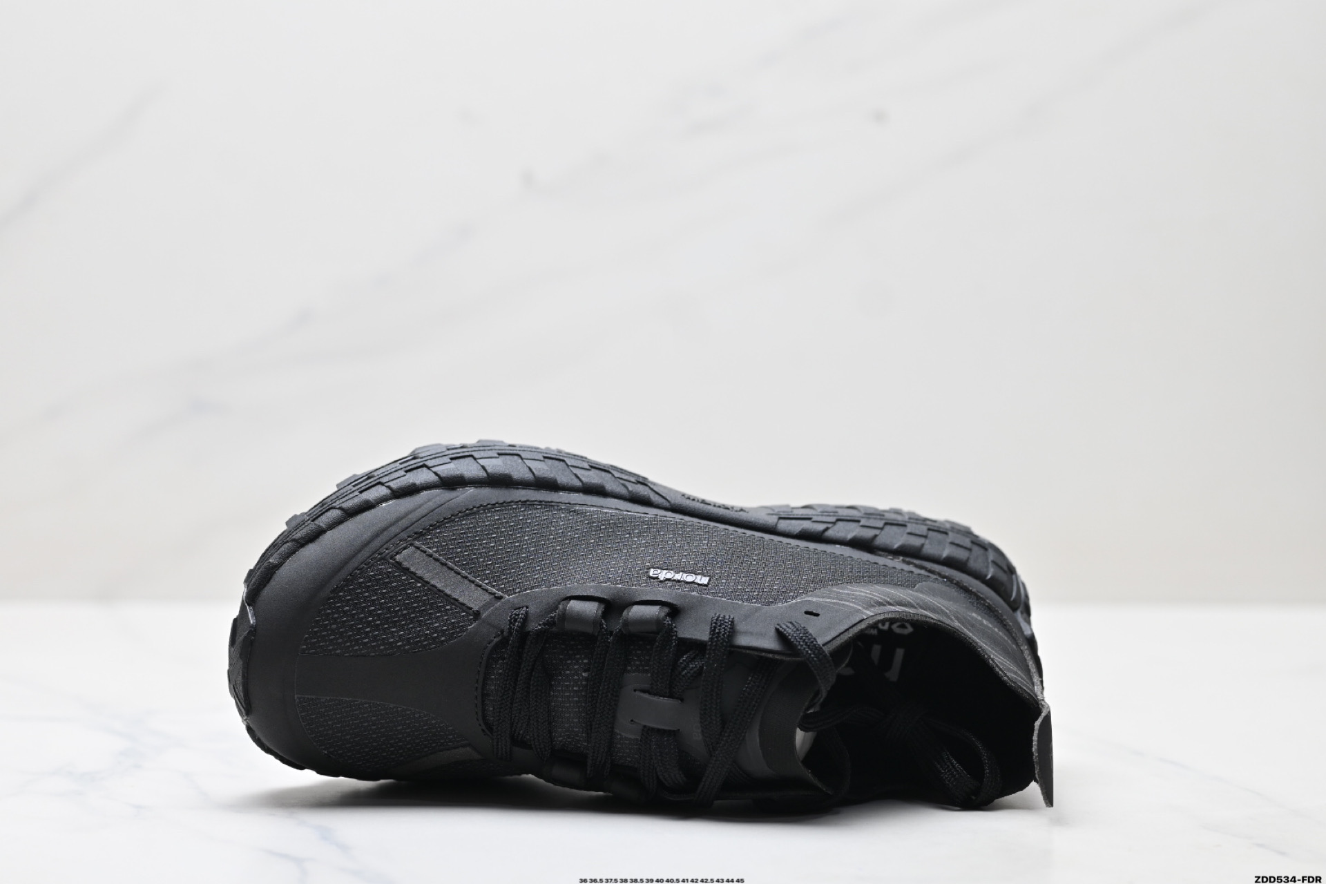 240 NORDA 001 厚底系带耐磨 低帮 户外 越野登山功能鞋 舒适鞋面 NORDA001-M-STLTHBLK-8