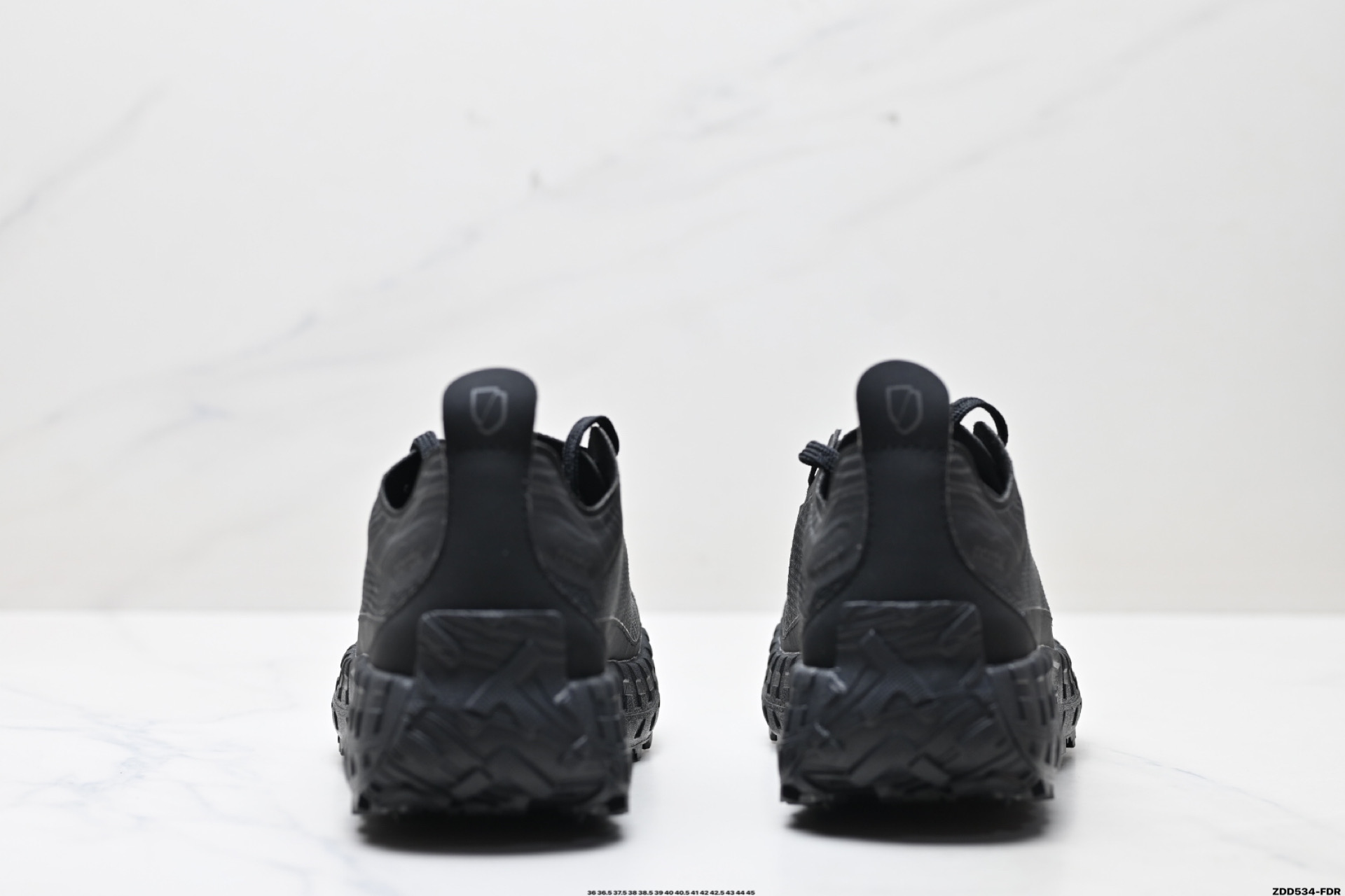 240 NORDA 001 厚底系带耐磨 低帮 户外 越野登山功能鞋 舒适鞋面 NORDA001-M-STLTHBLK-8