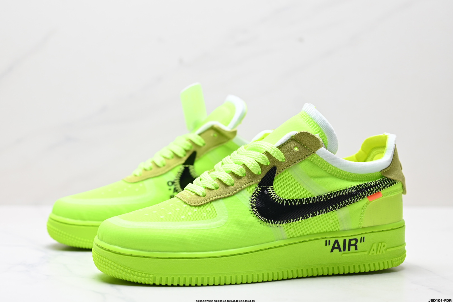210 OFF WHITE x Nike AIR FORCE 1 ‘07 AO4606-700