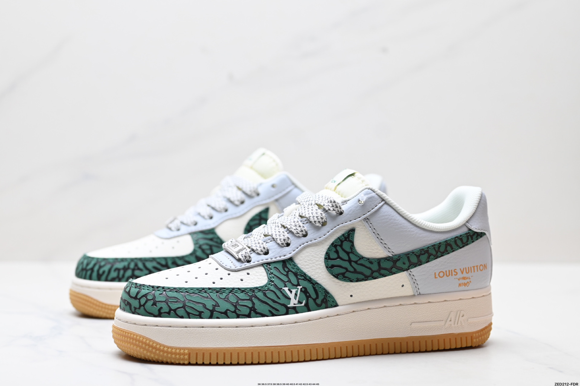 NIKE AIR FORCE 1‘07 LV8 ZH2598-306