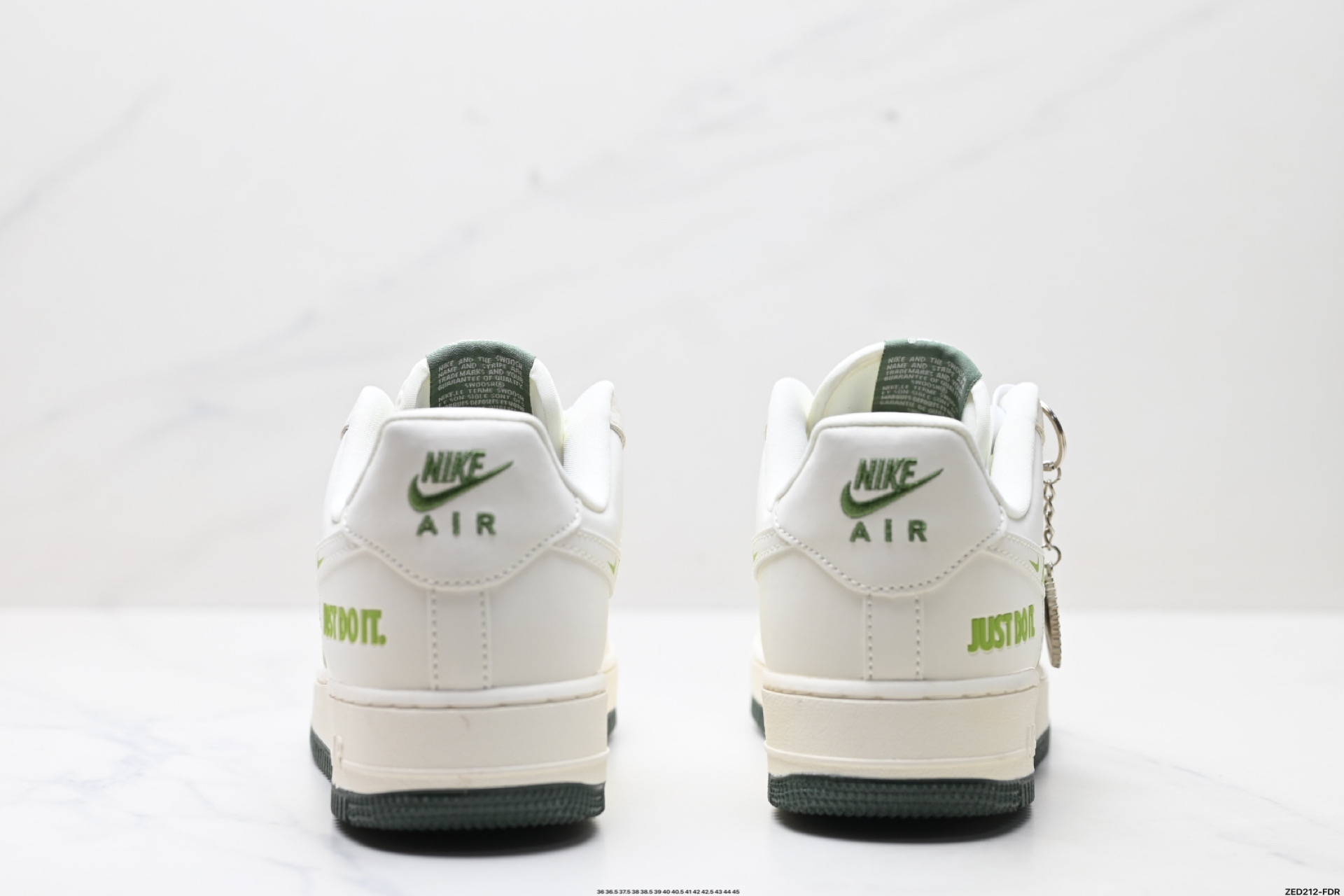 270 NIKE AIR FORCE 1‘07 LV8 DF0188-056