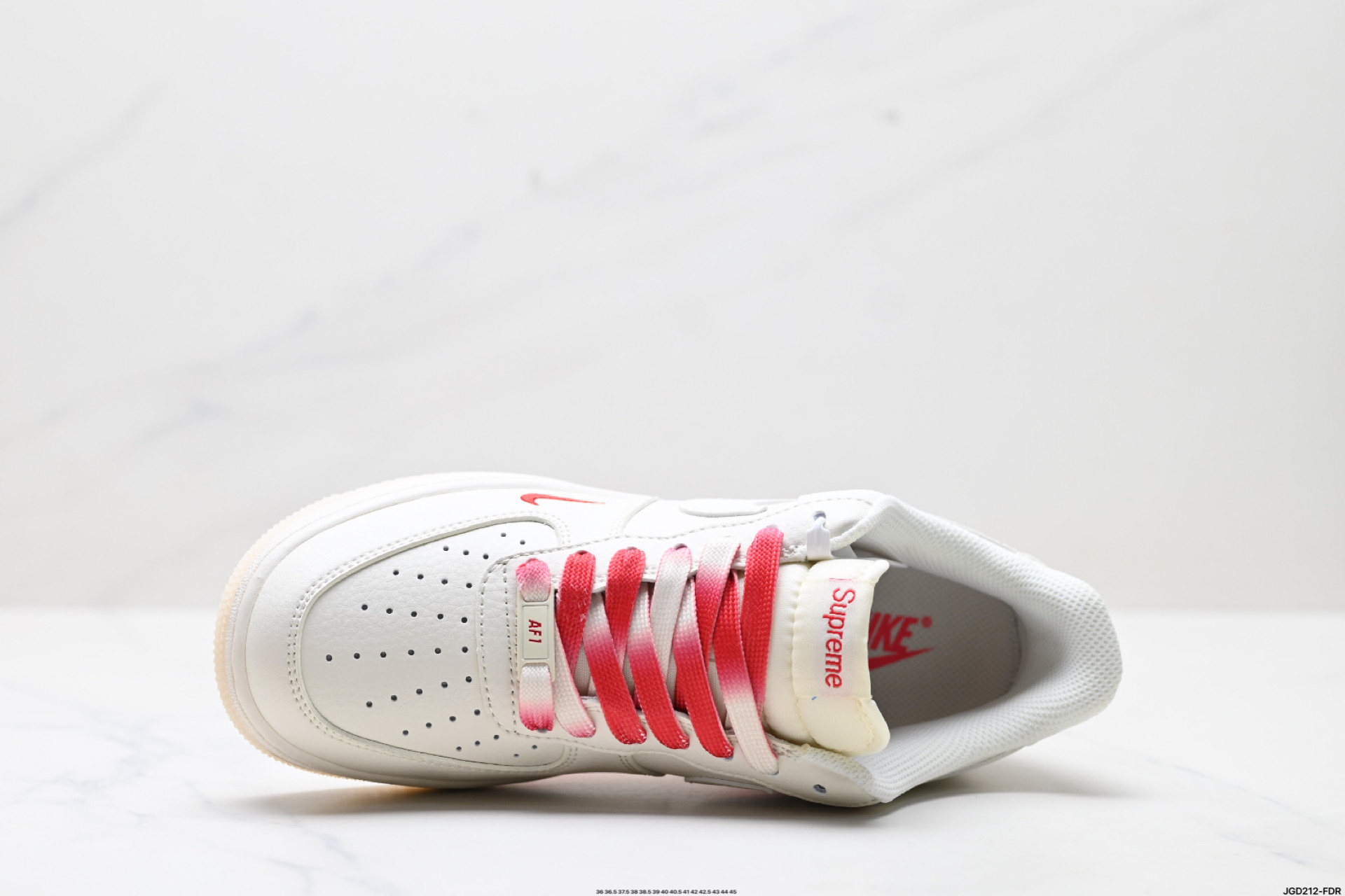 190 NIKE AIR FORCE 1‘07 LV8 BB7577-216