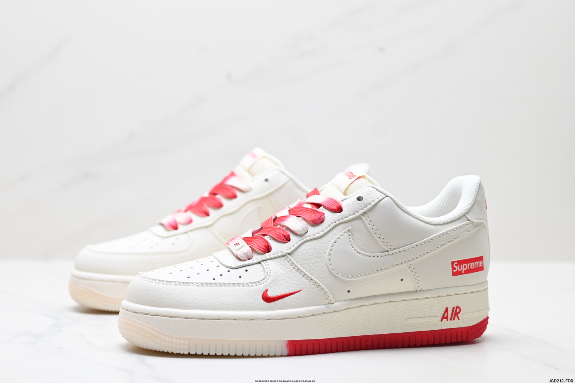 190 NIKE AIR FORCE 1‘07 LV8 BB7577-216